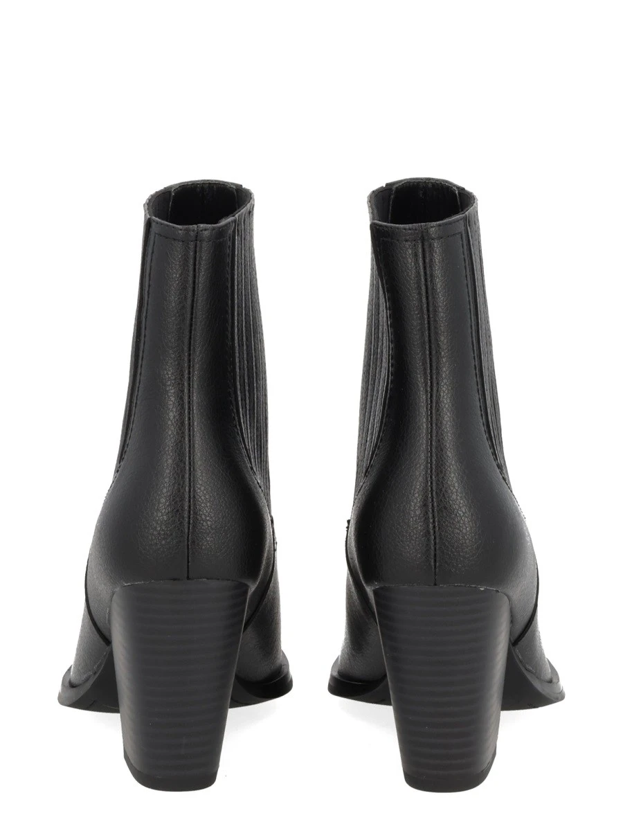 CAMPEROS BOOT.webp