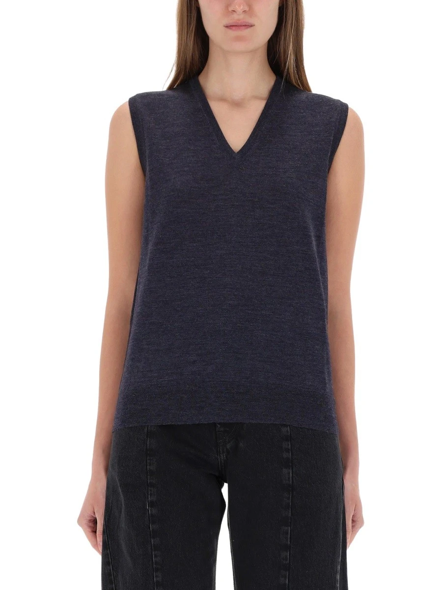 V-NECK VEST.webp