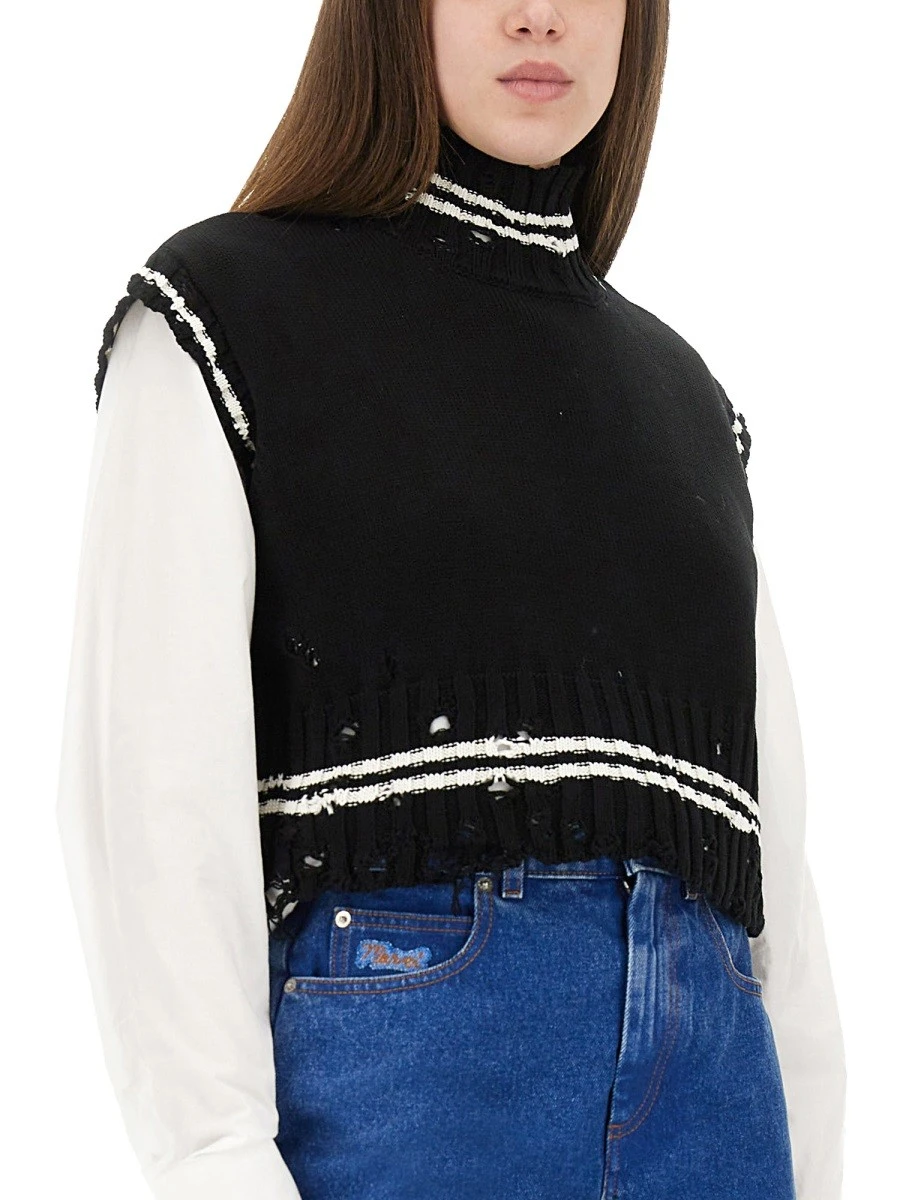 SHORT COTTON VEST.webp