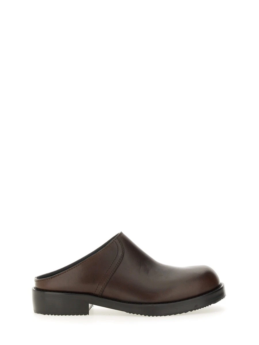 LEATHER CLOGS.webp