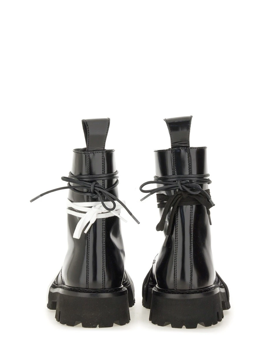 LACE-UP BOOT.webp