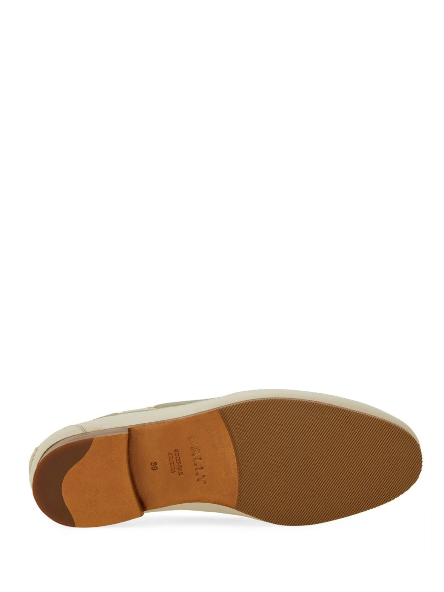 MOCCASIN "PATHY".webp