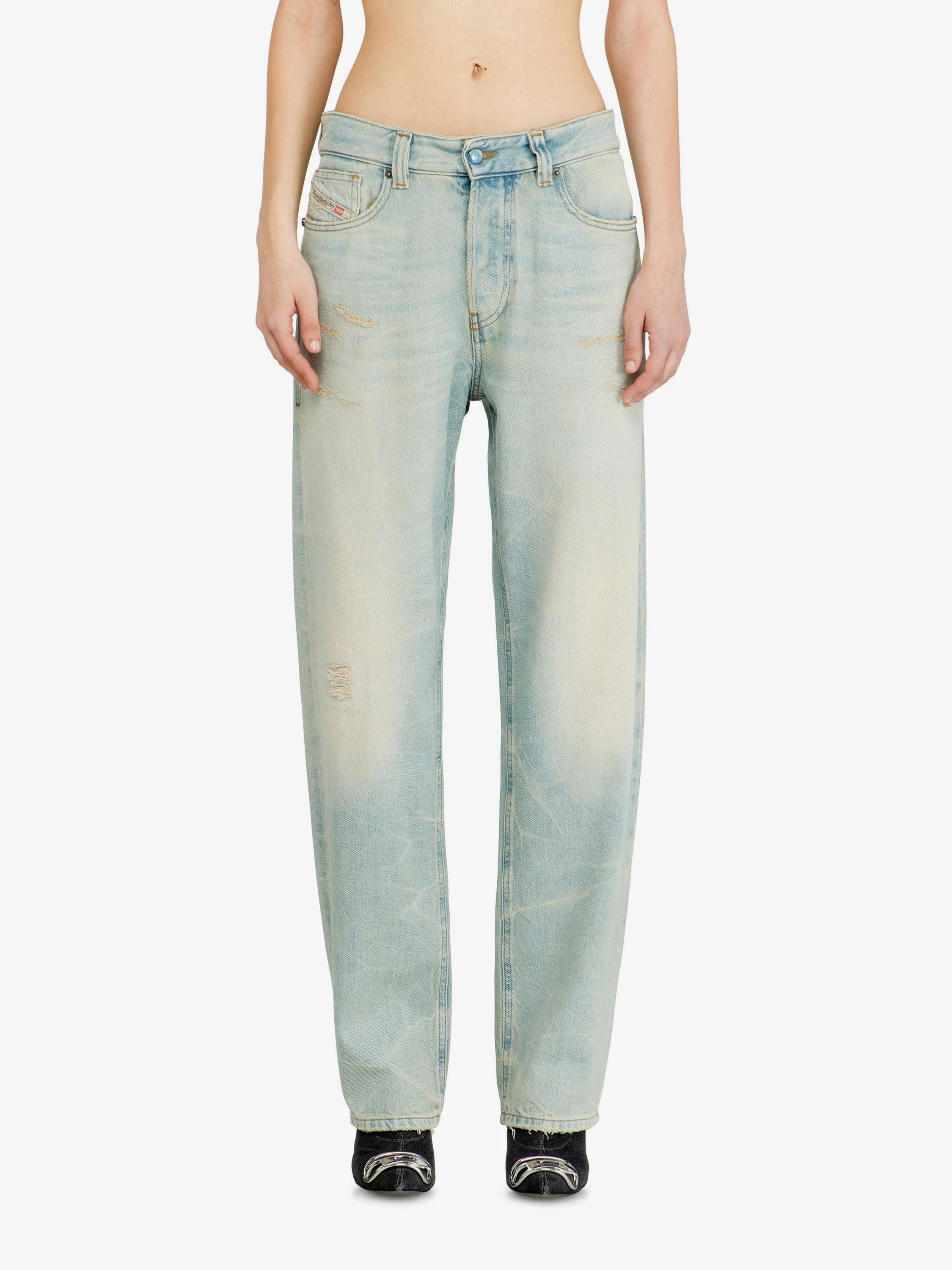 1988 D-ARK jeans in washed-out blue denim.webp