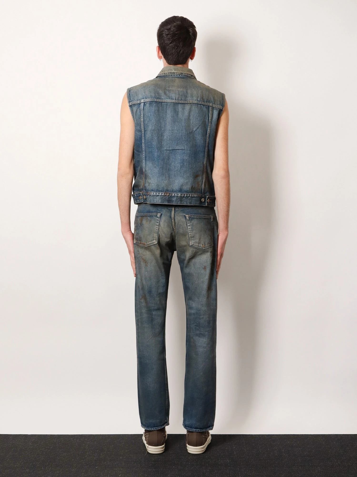 Jeans with Used Effect.webp