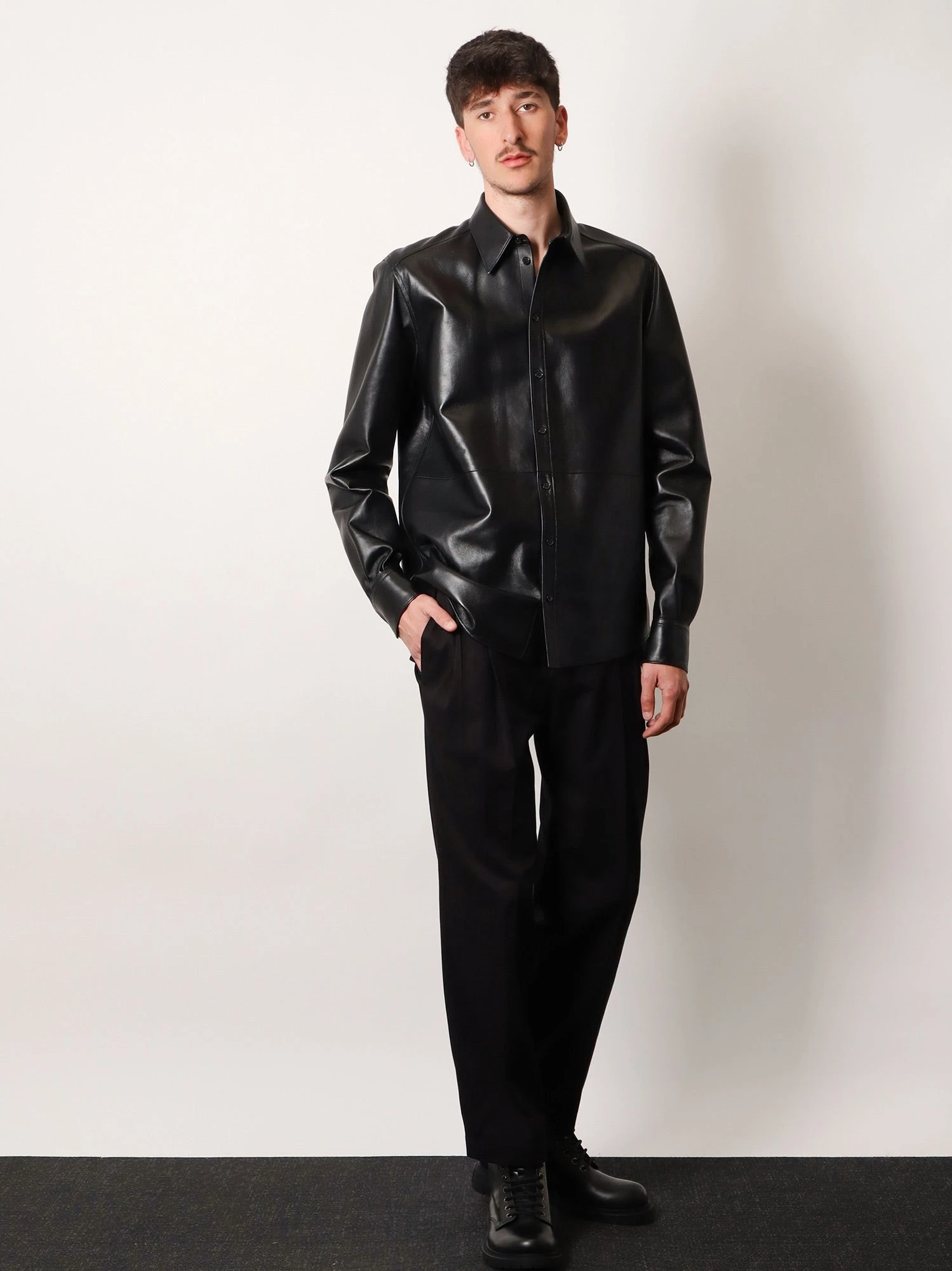 Cotton trousers.webp