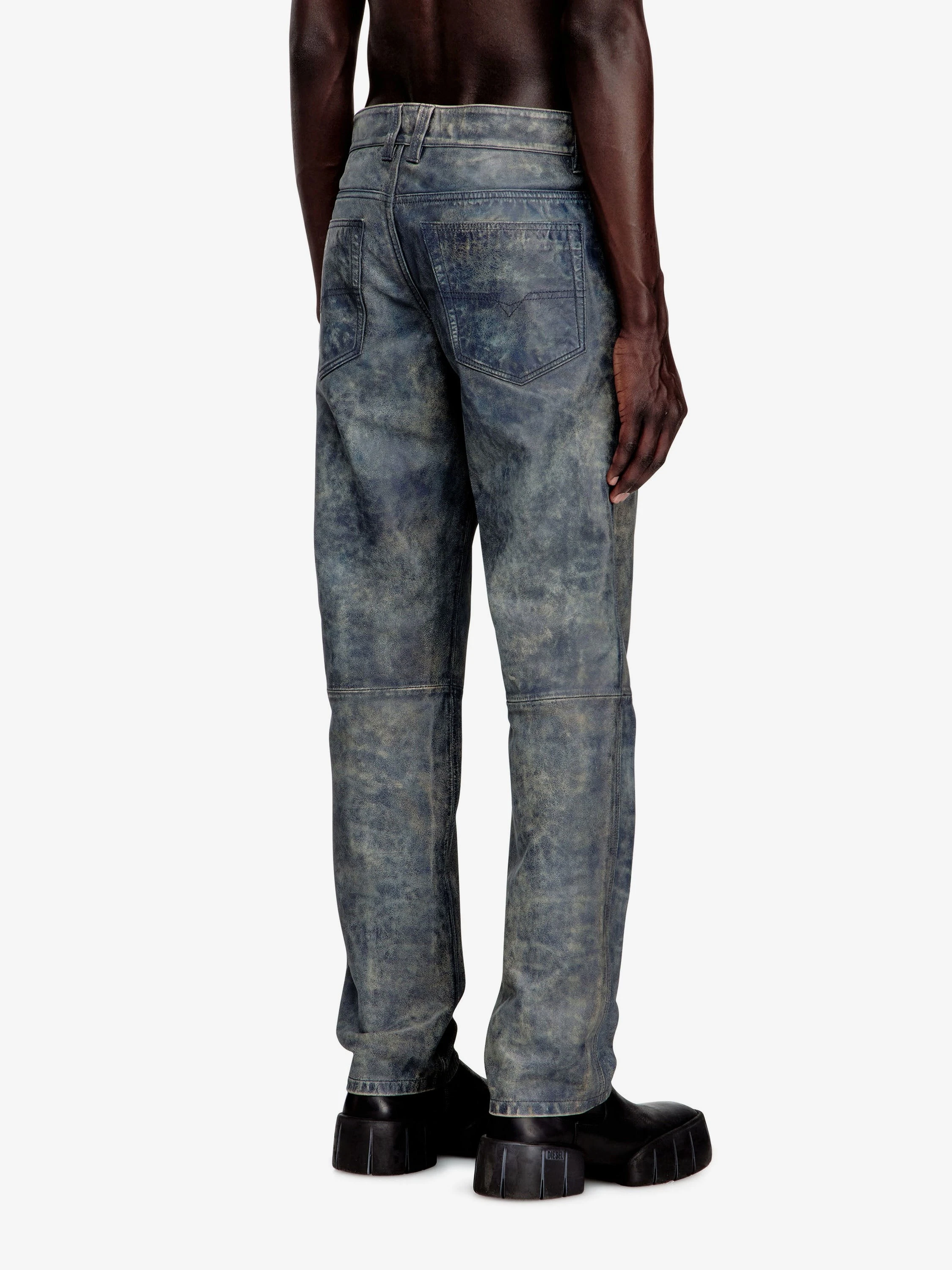 P-Vyll-Qmbw leather trousers.webp