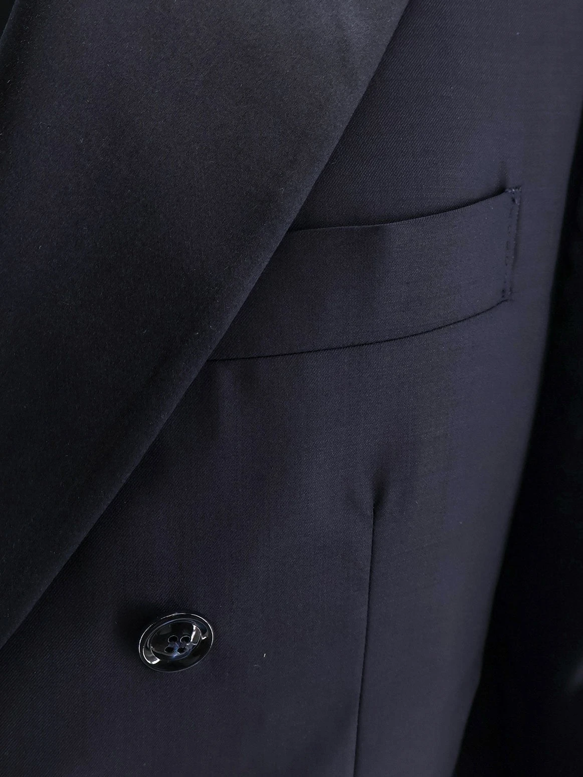 Virgin wool and silk tuxedo