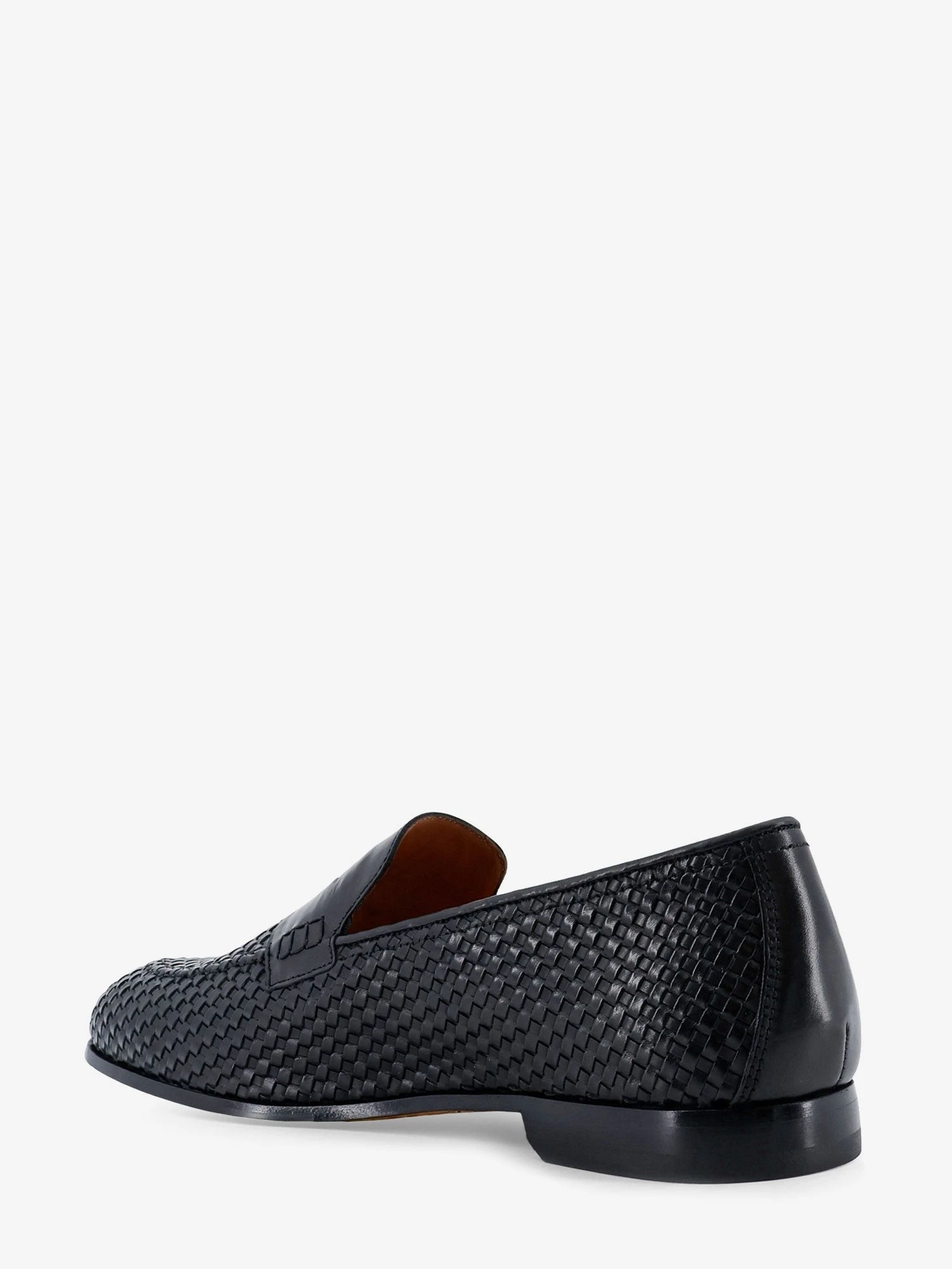 Braidy leather loafers.webp