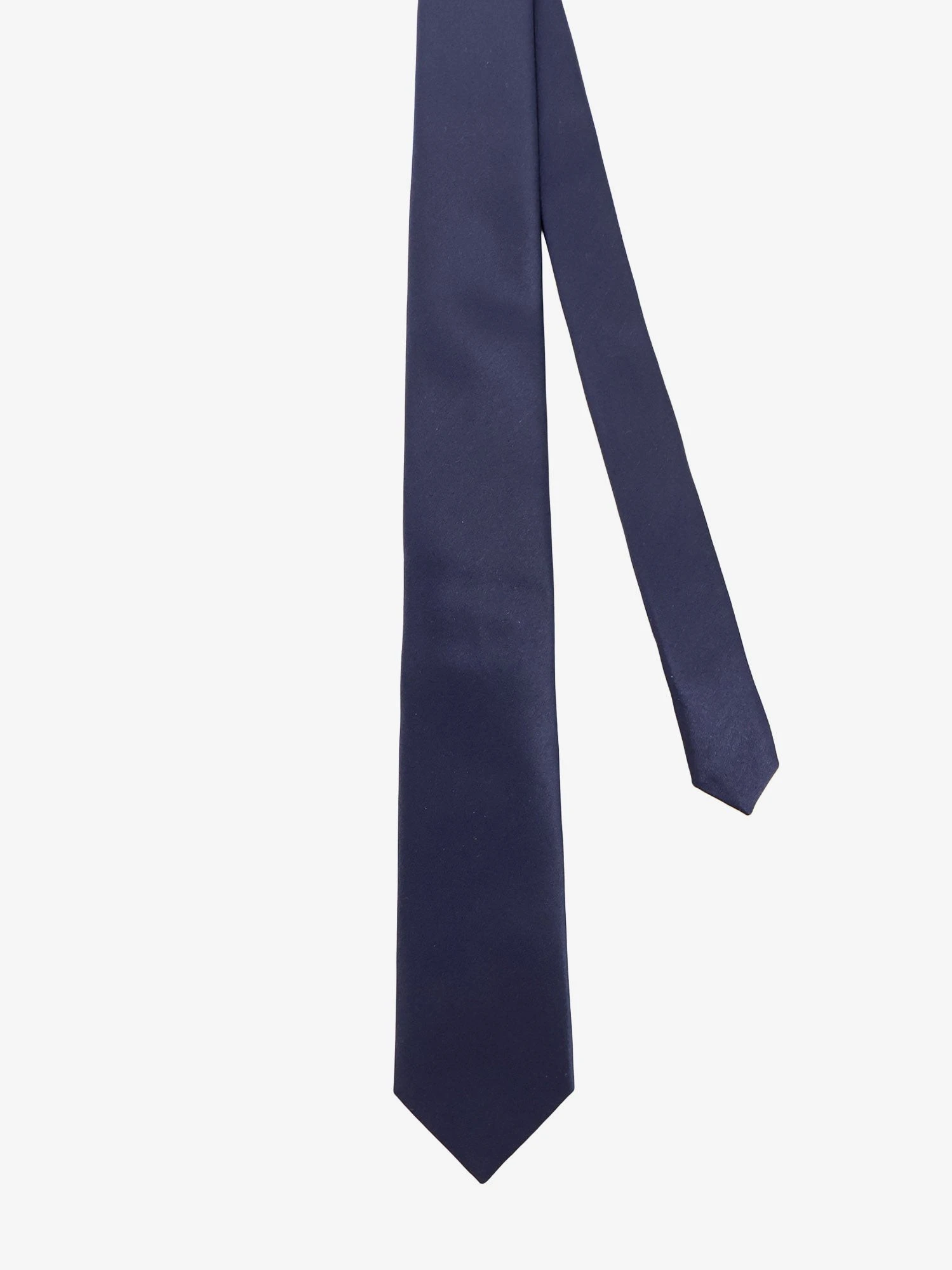 Satin tie.webp