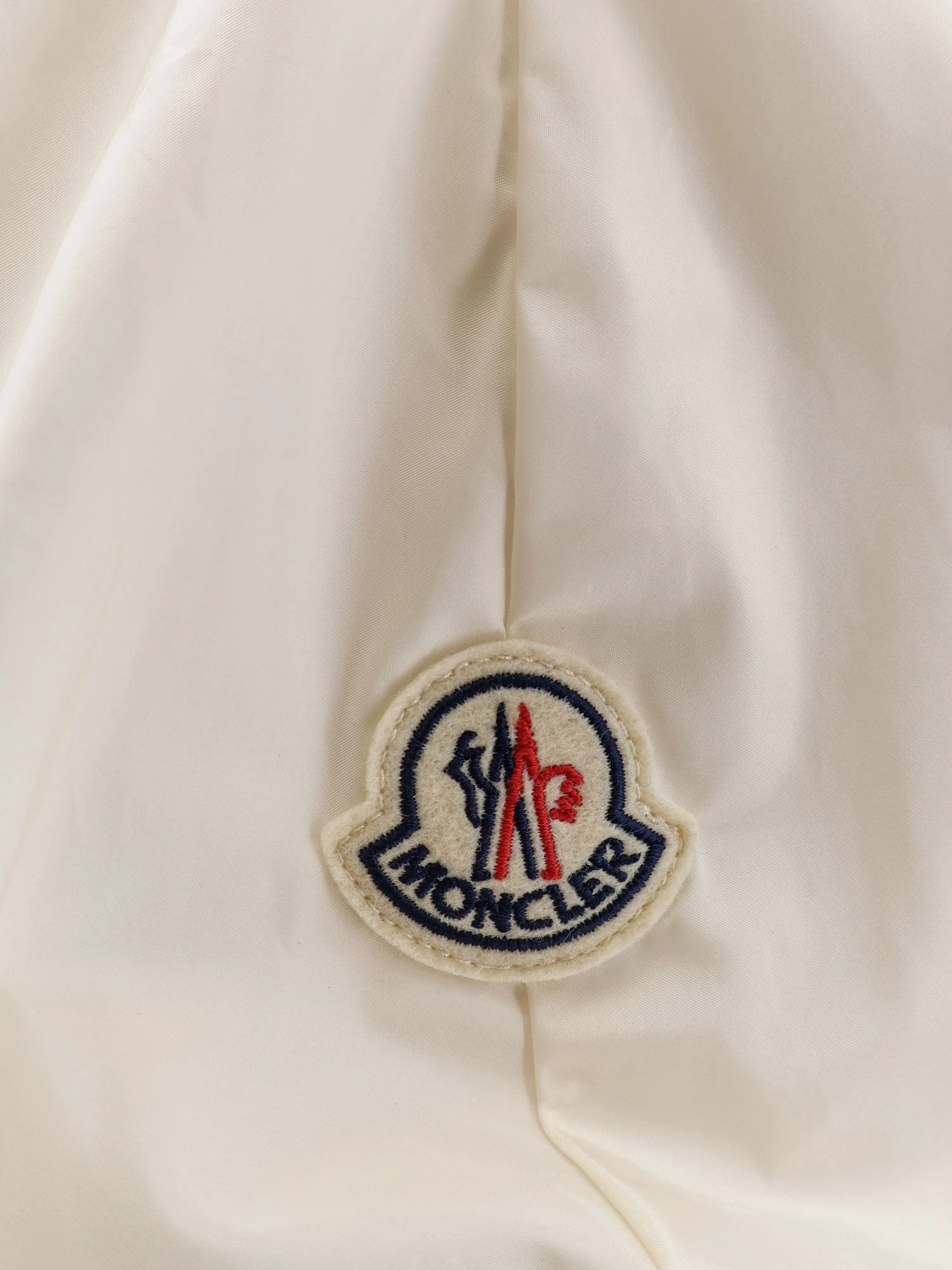 Cotton sweatshirt with nylon sleeves.webp