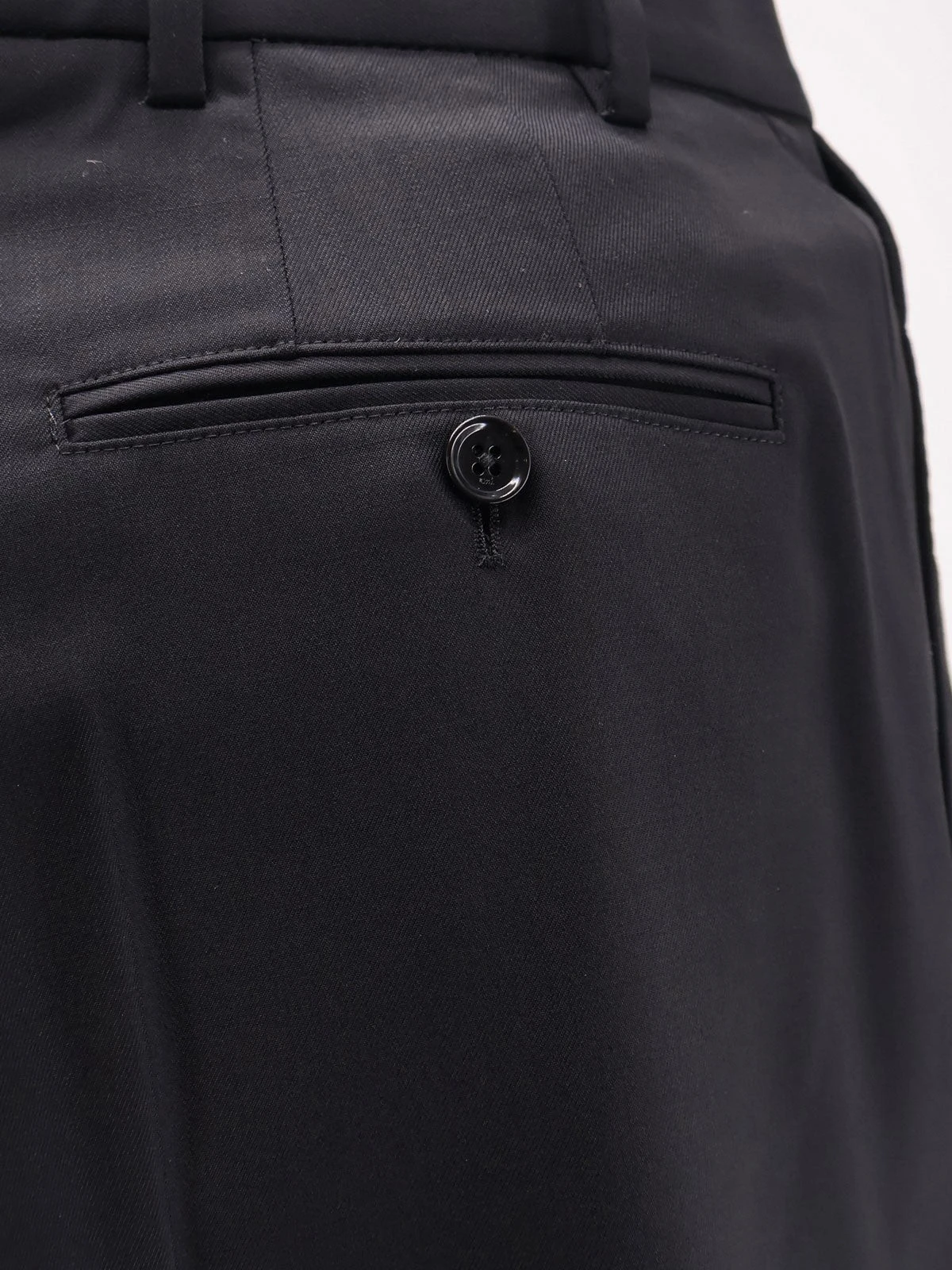 Virgin wool shorts.webp
