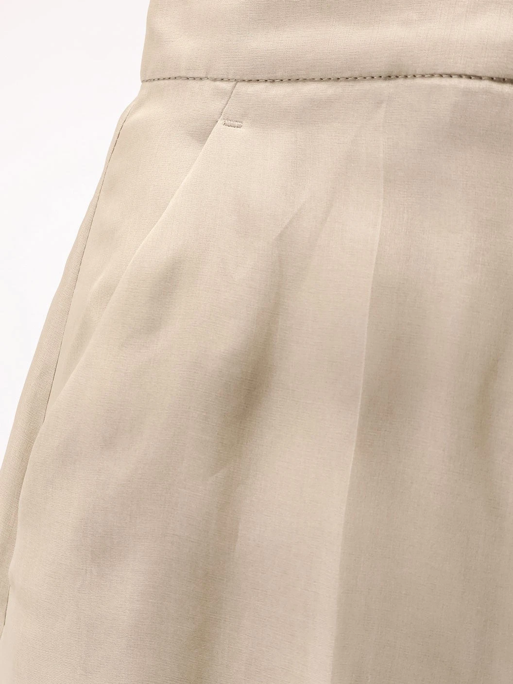 Mxeolivi silk trousers.webp