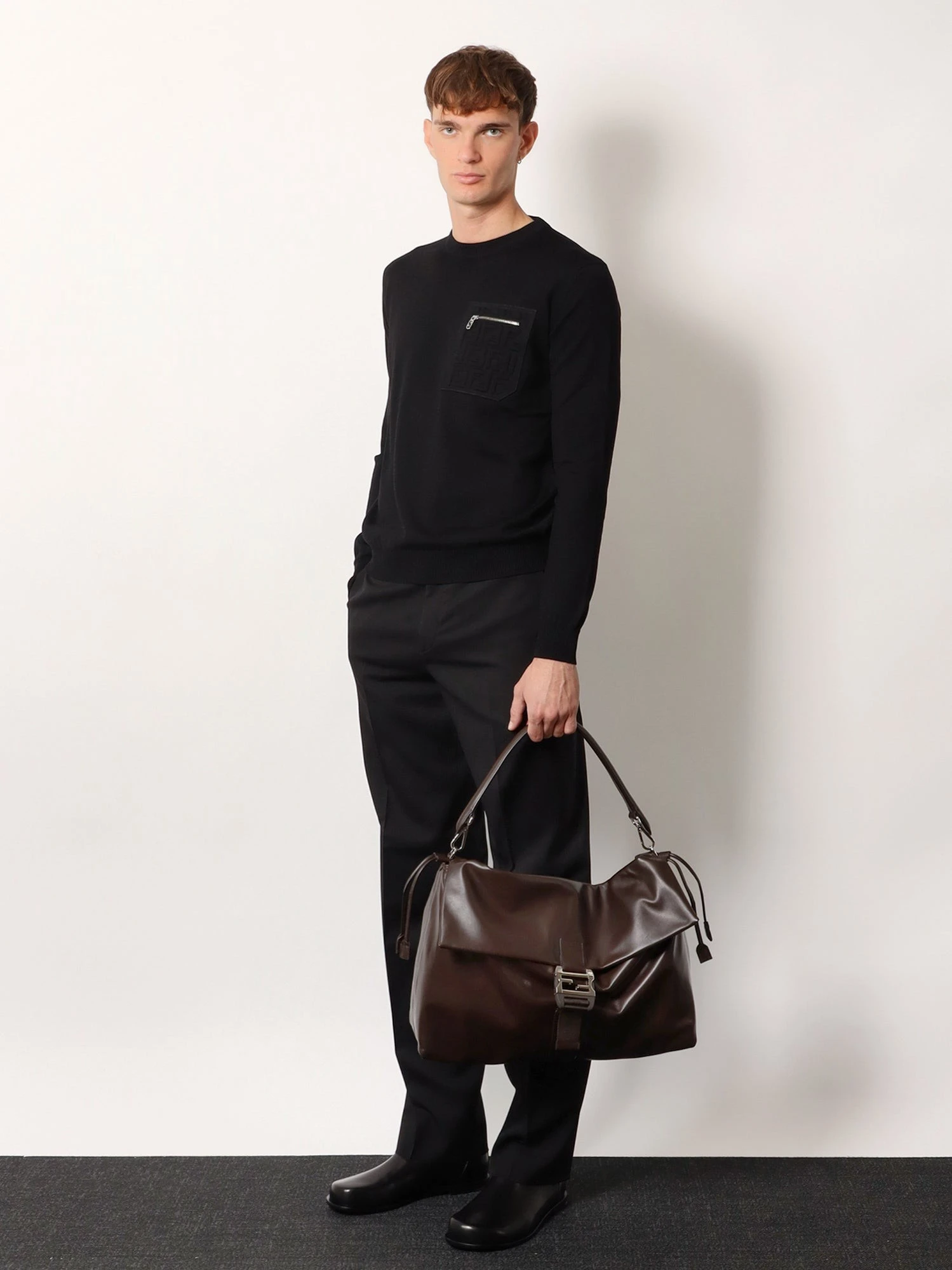 Fendi Flux Maxi Messenger leather shoulder bag.webp