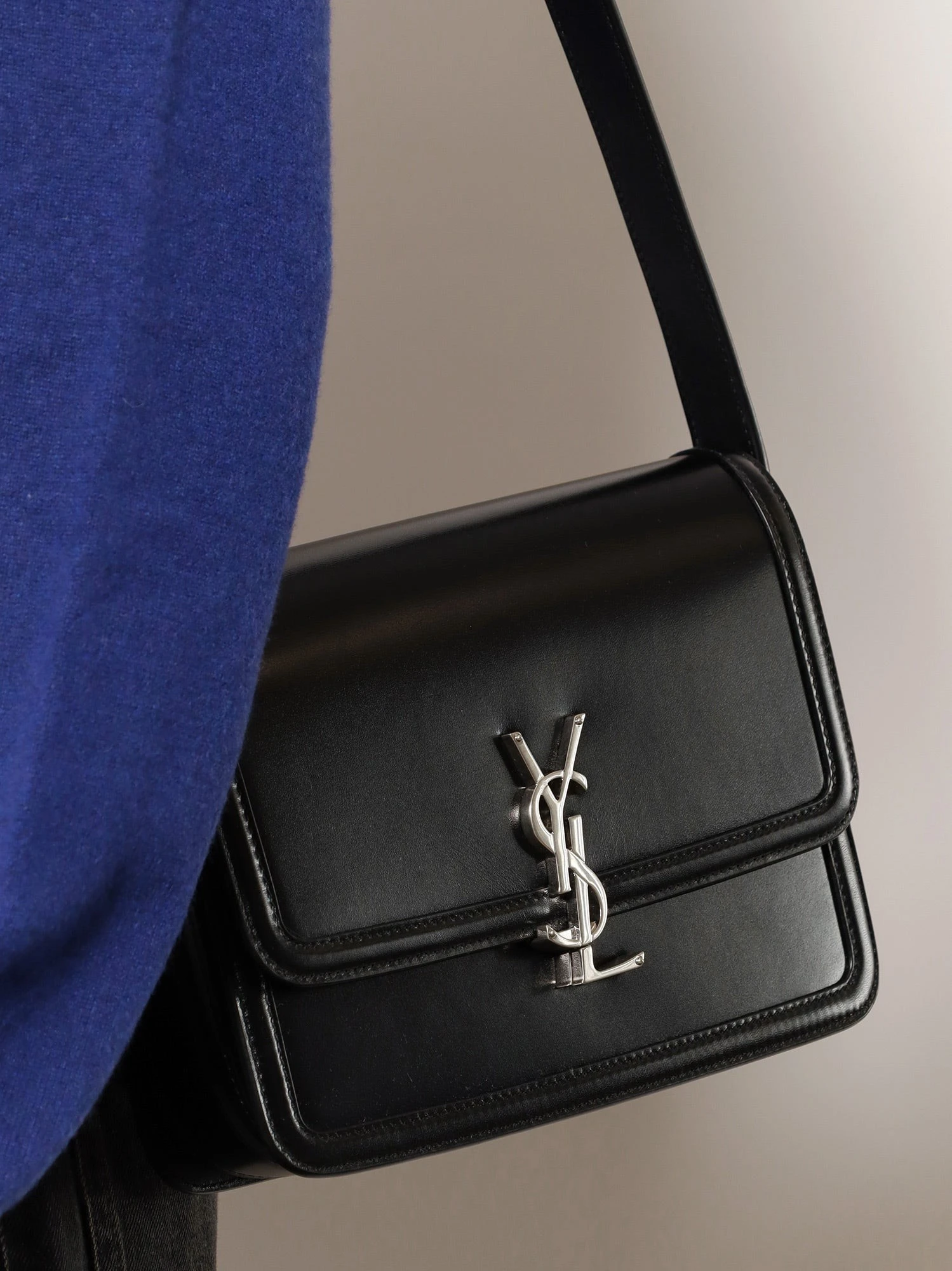 Satchel Solferino Medium leather crossbody bag.webp