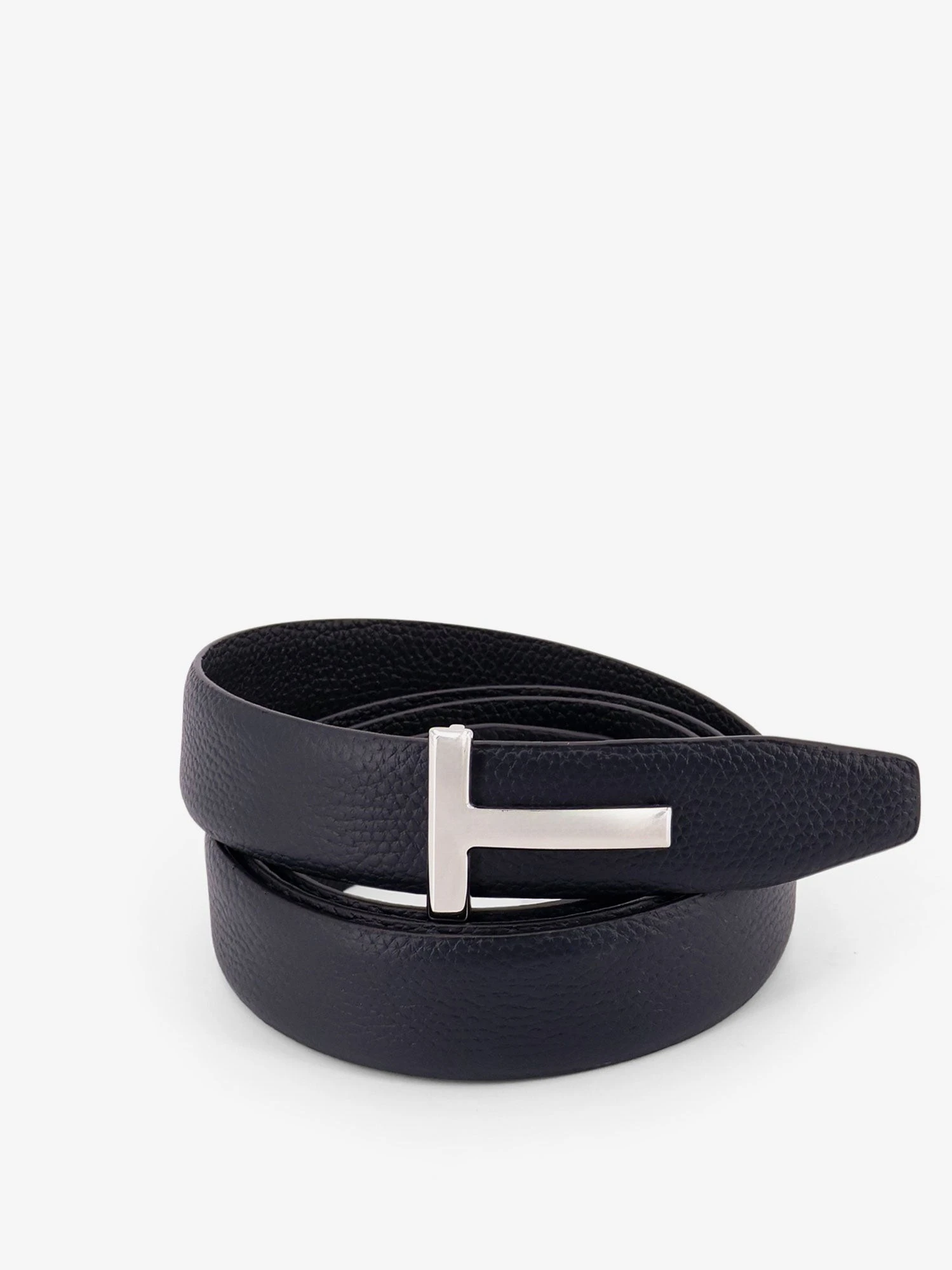 Hammered leather belt.webp