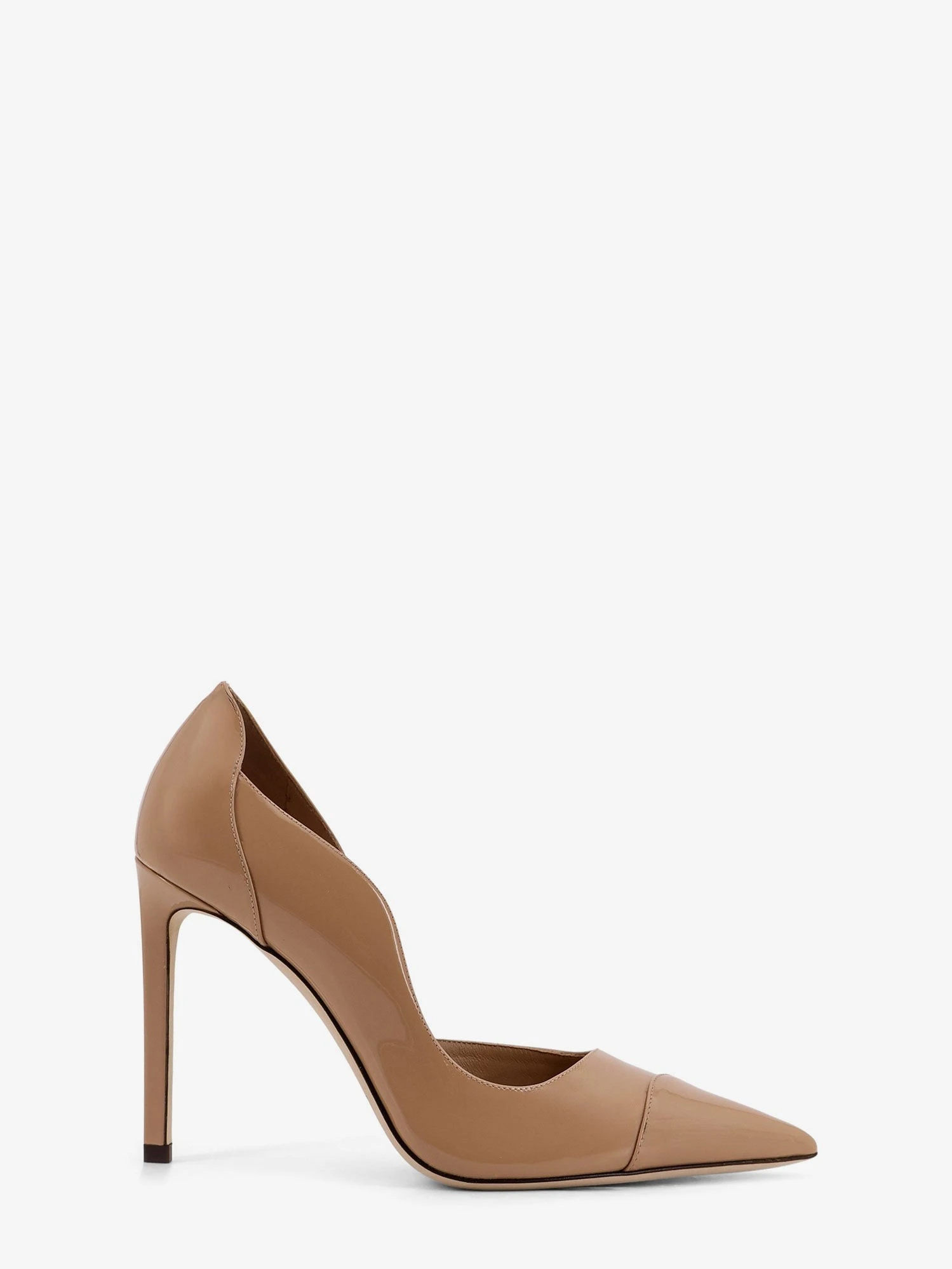 Brigitte patent leather pumps.webp