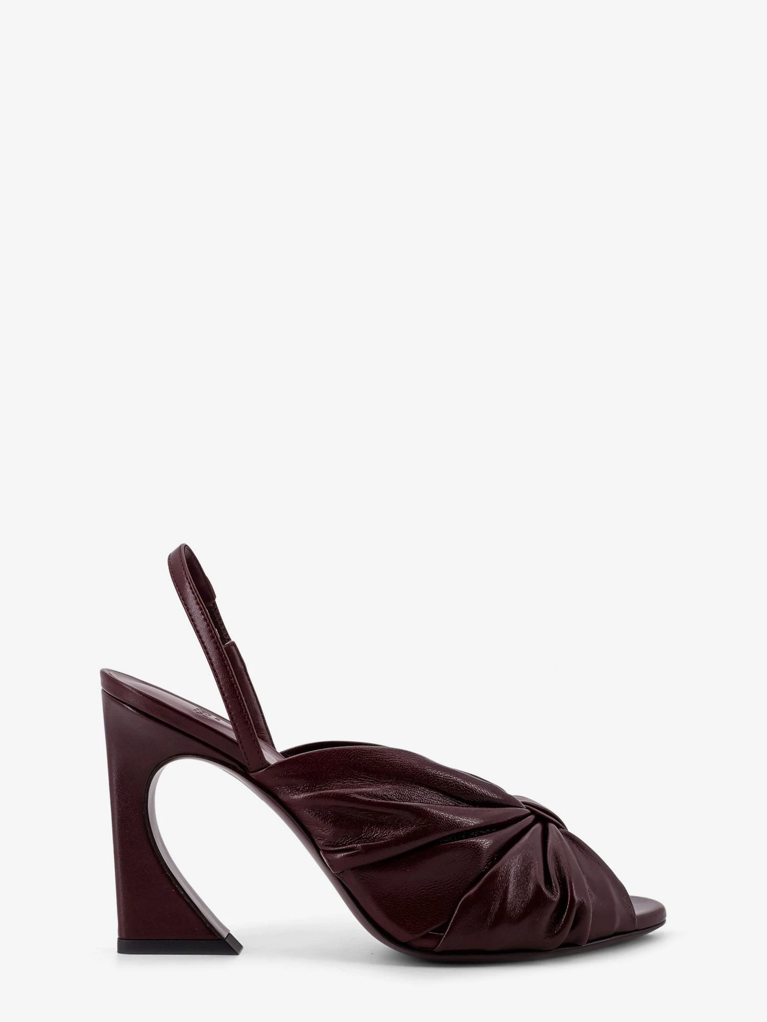 Decolleté Arco in pelle.webp