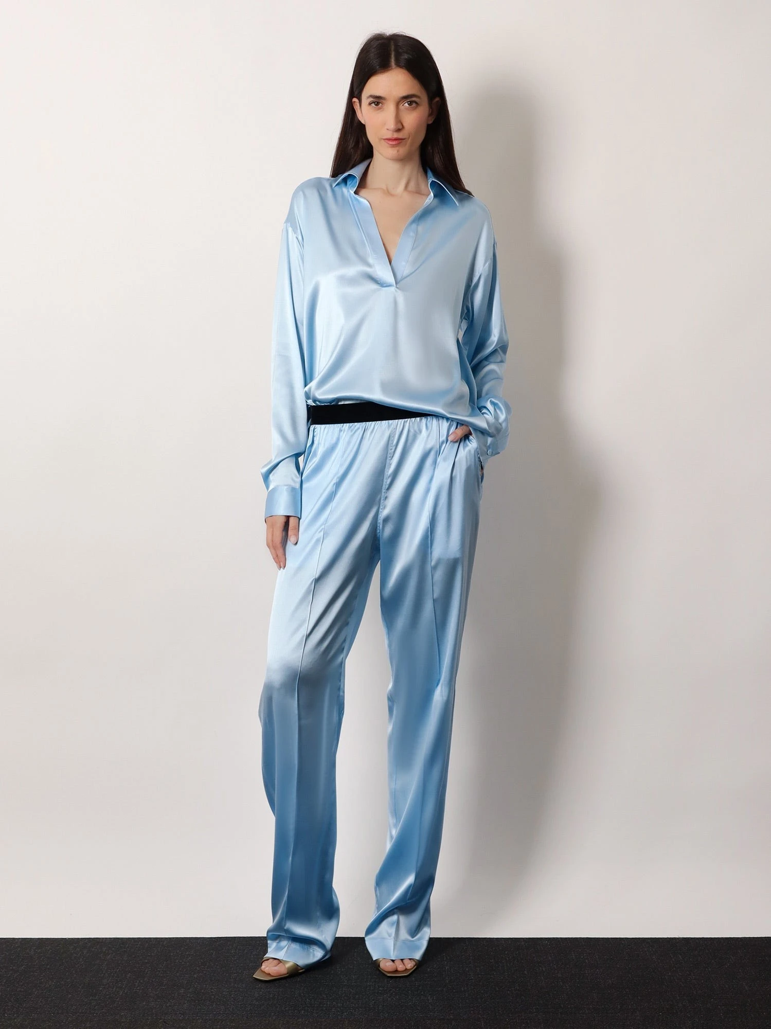 Pyjamas stretch satin trousers.webp