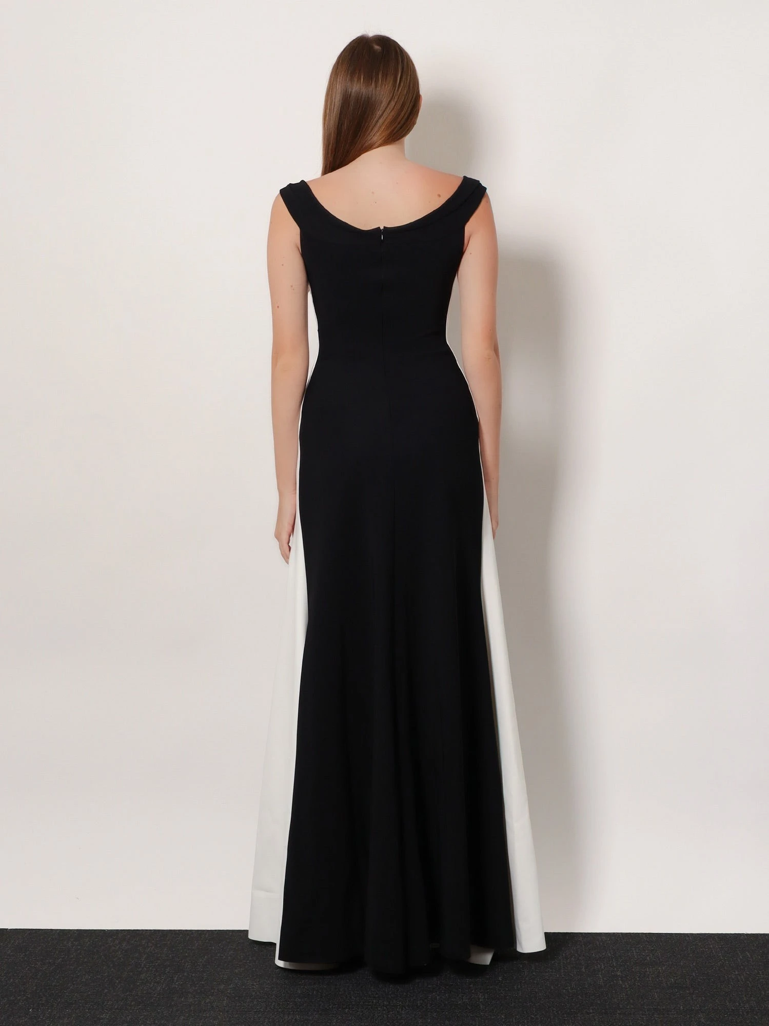 Goem satin long dress.webp