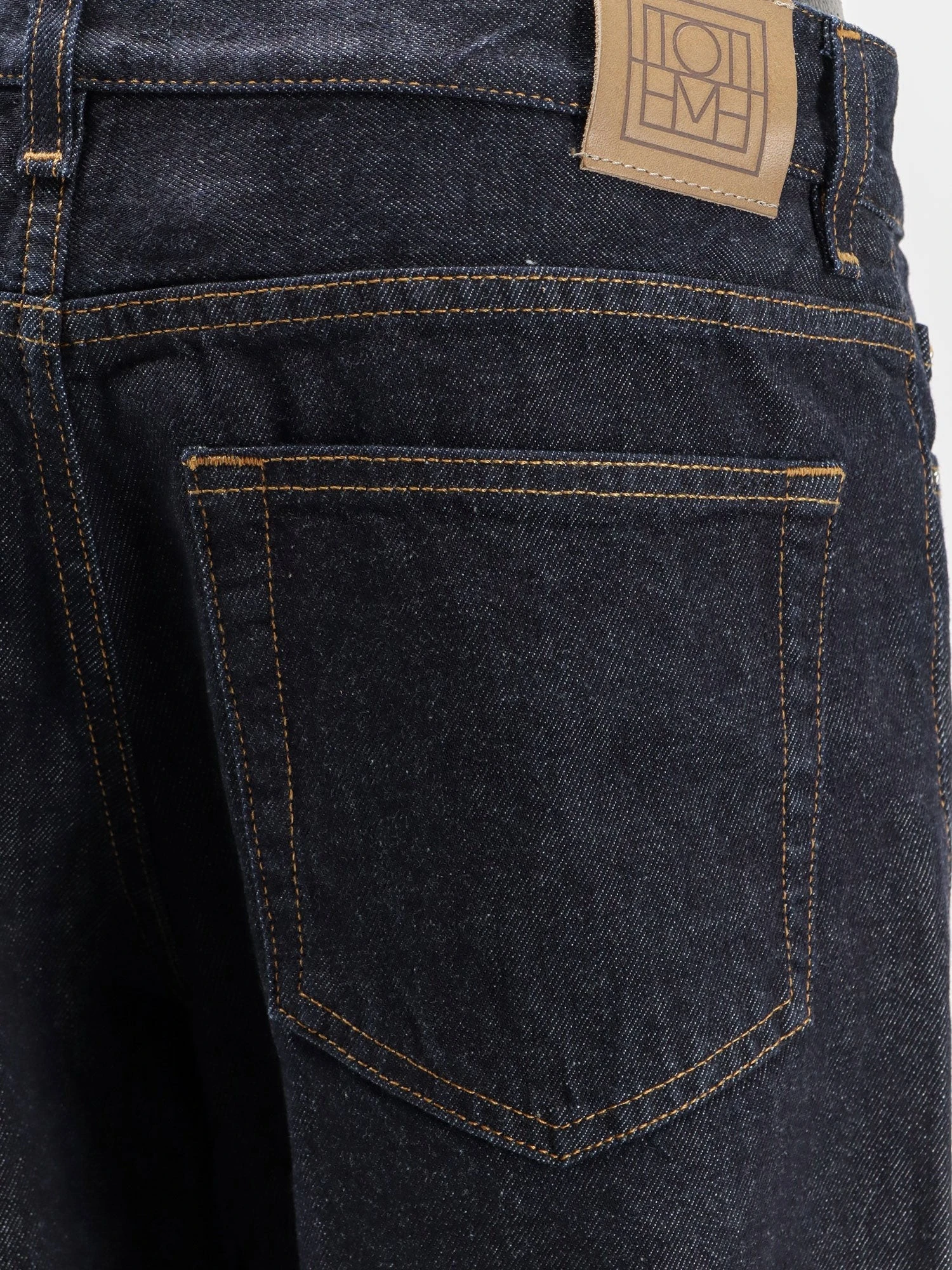 Low straight denim jeans.webp