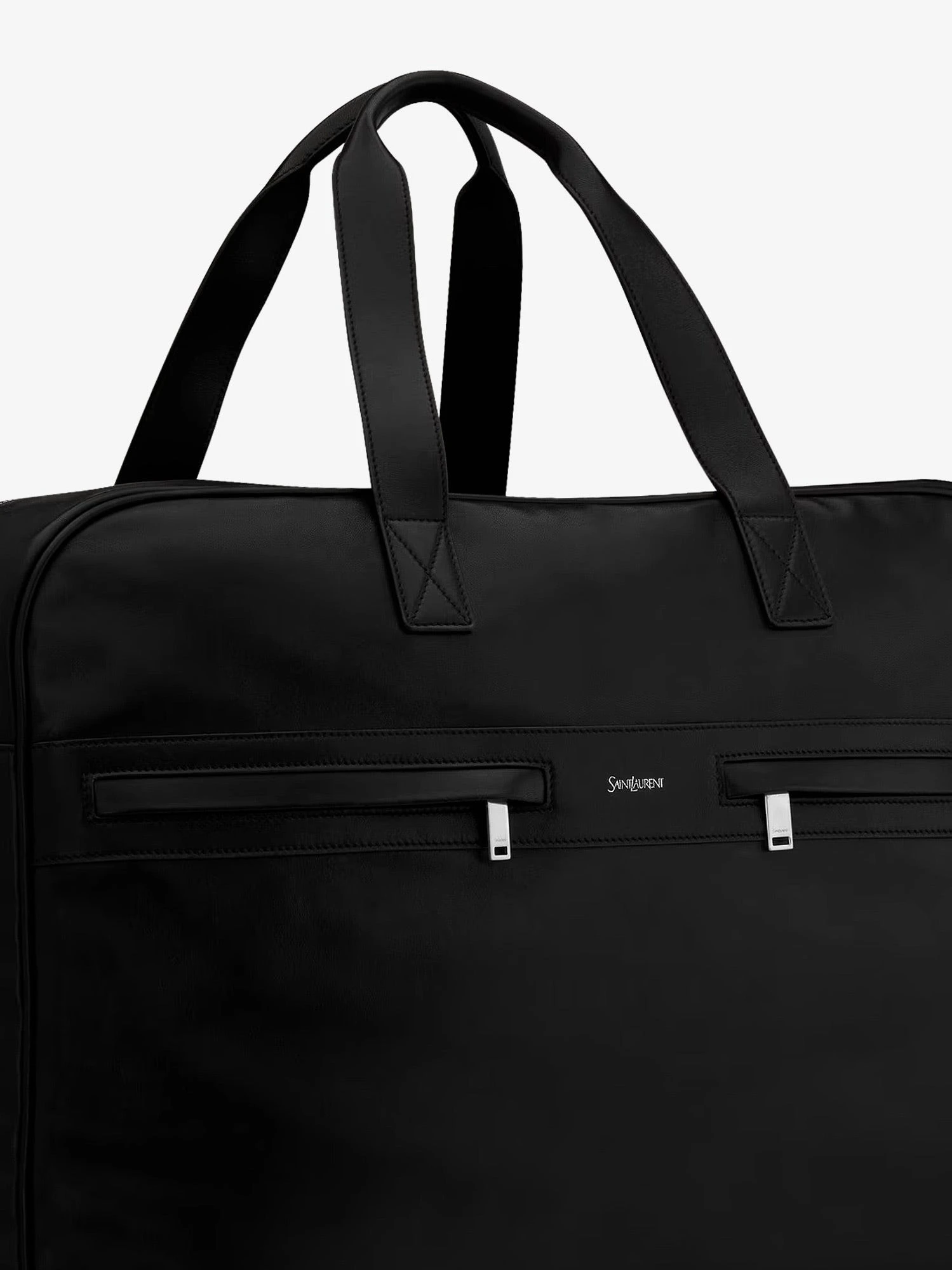 Camp leather travel bag.webp