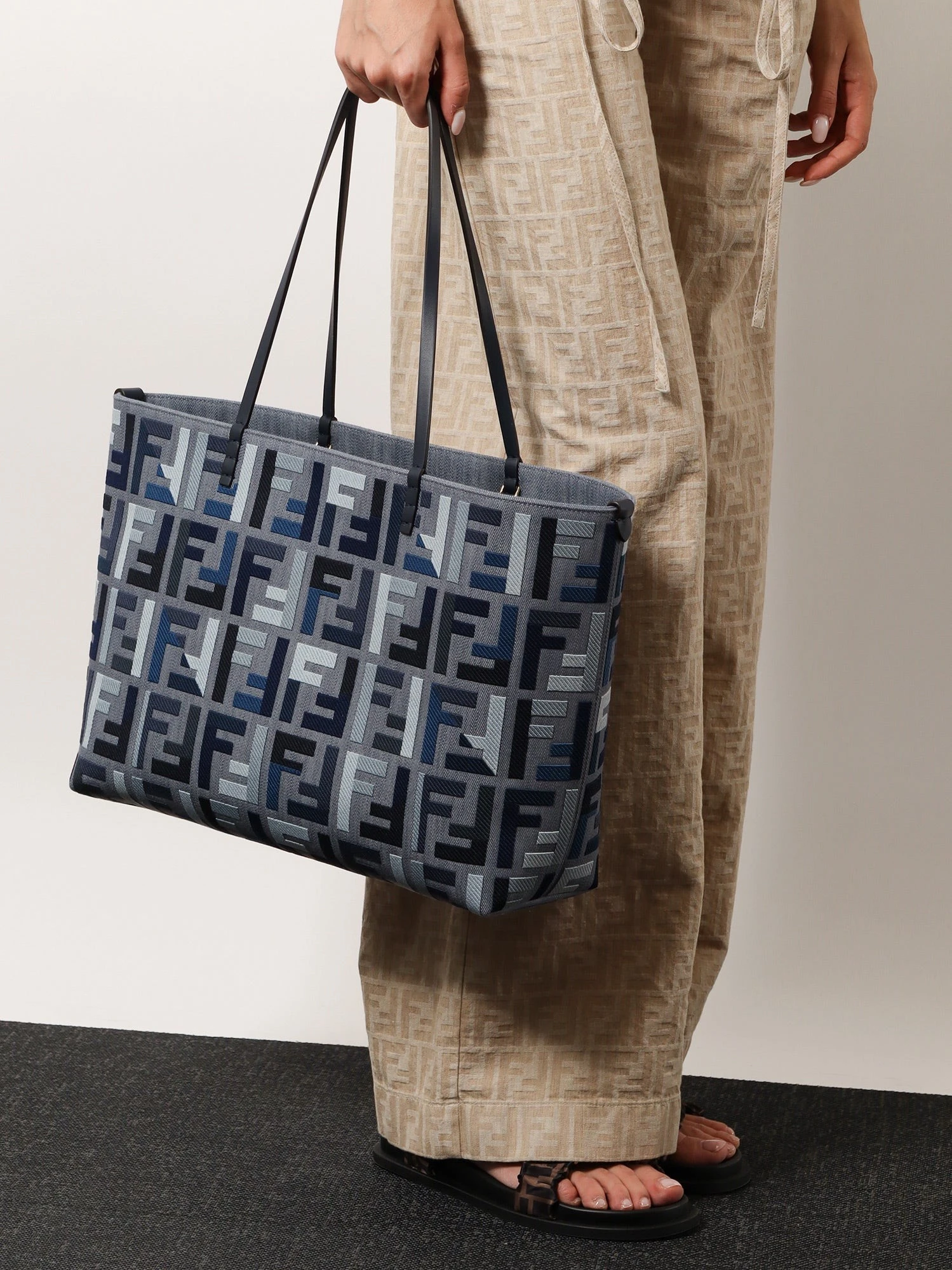 Roll Large jacquard FF fabric tote bag.webp