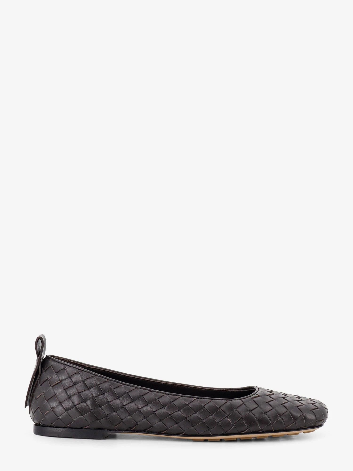 Charlotte leather ballerinas with Intrecciato motif.webp