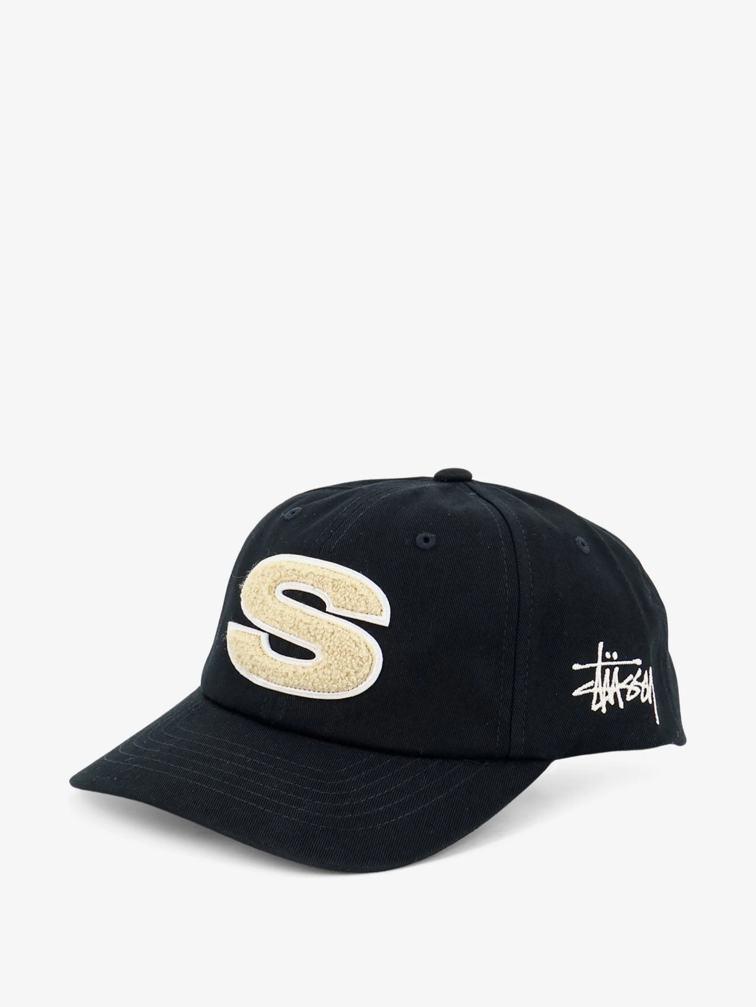 Cotton hat with flocked logo on the front.webp