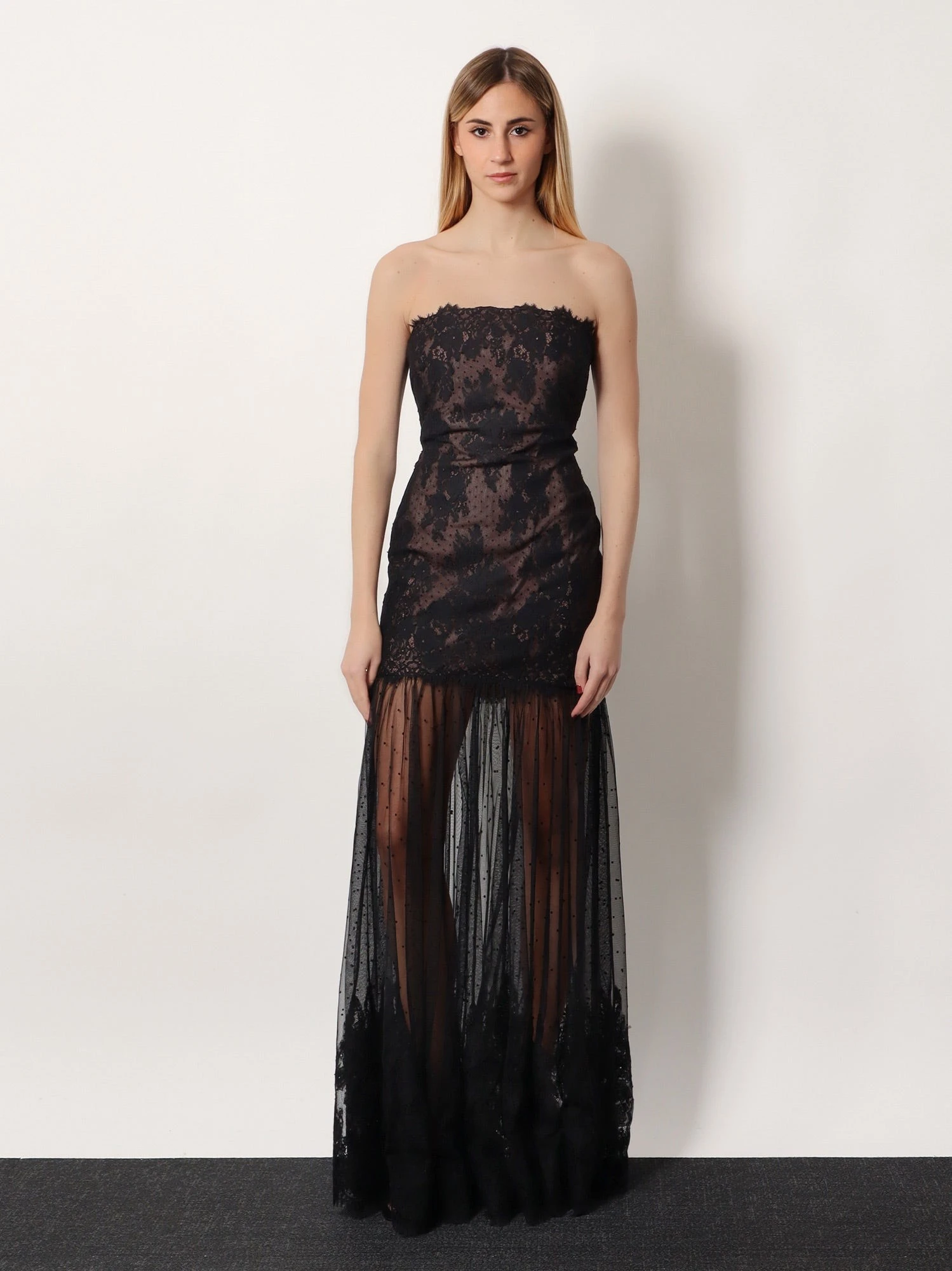 Vespera long lace dress.webp