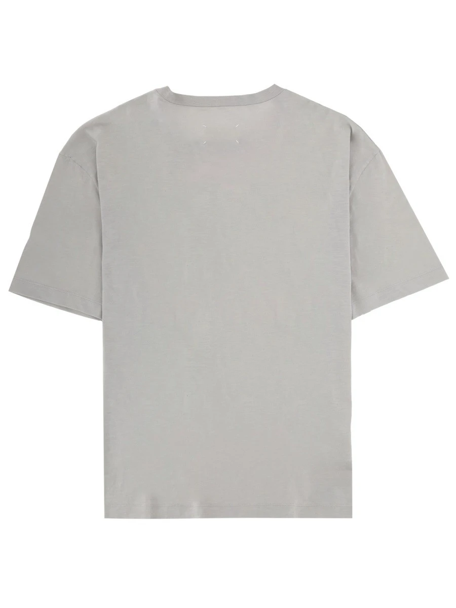 T-SHIRT CON STAMPA.webp