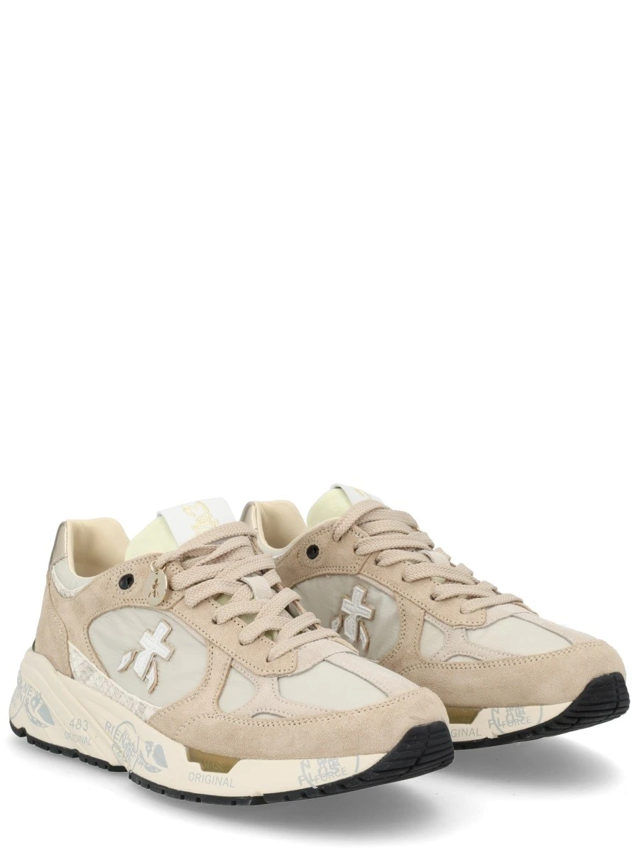 SNEAKER "MASED".webp