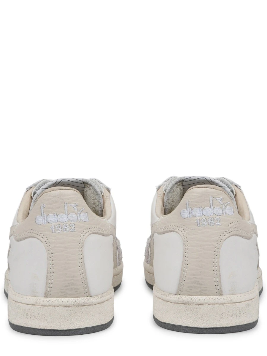 SNEAKER "PRESTIGE USED".webp