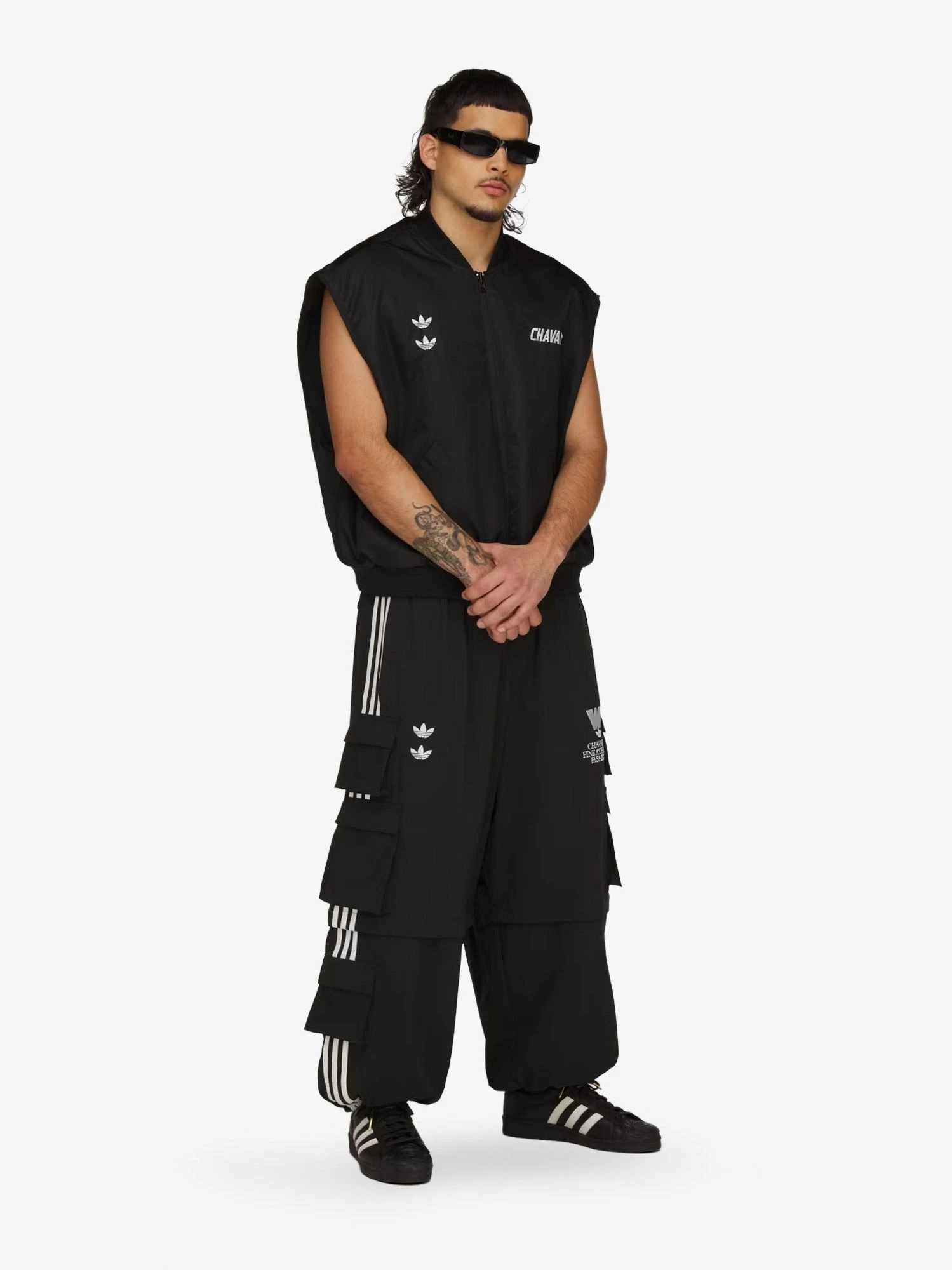 Reversible nylon sleeveless jacket.webp