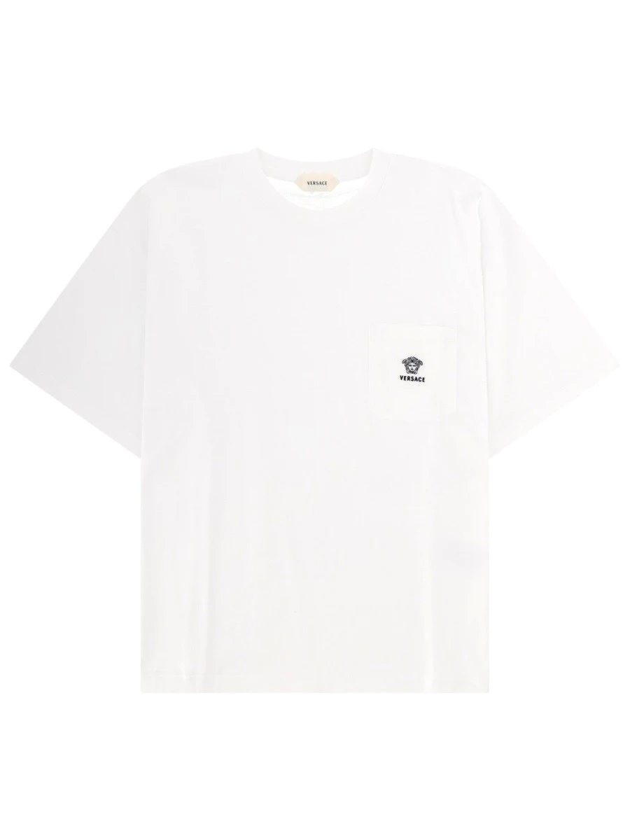 T-SHIRT CON TASCHINO E LOGO.webp