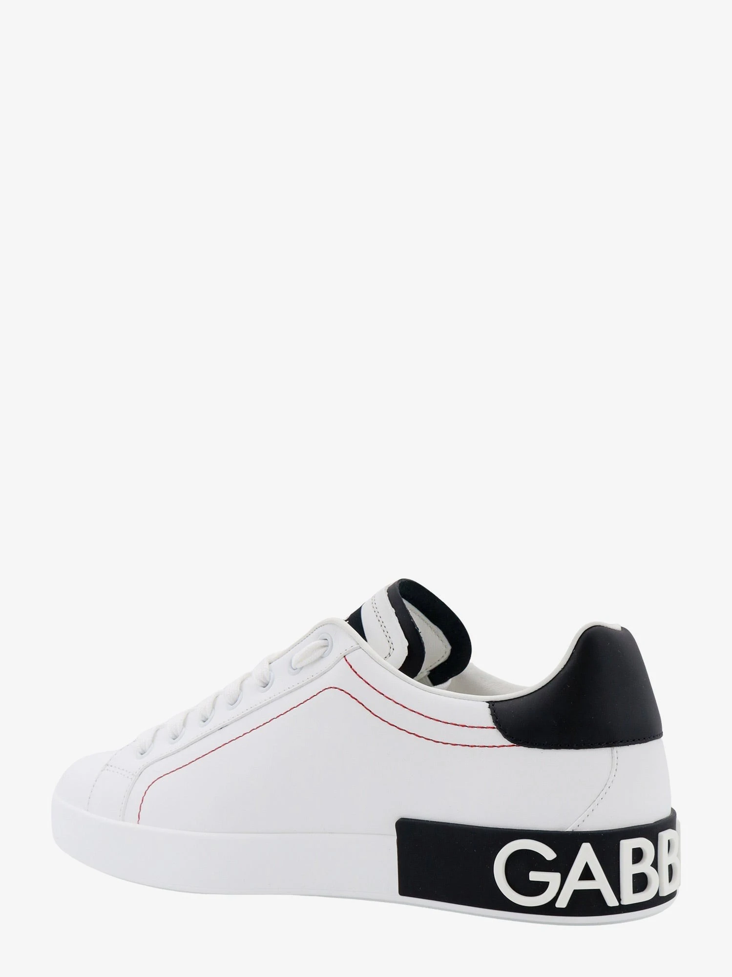 Low-top leather sneakers.webp