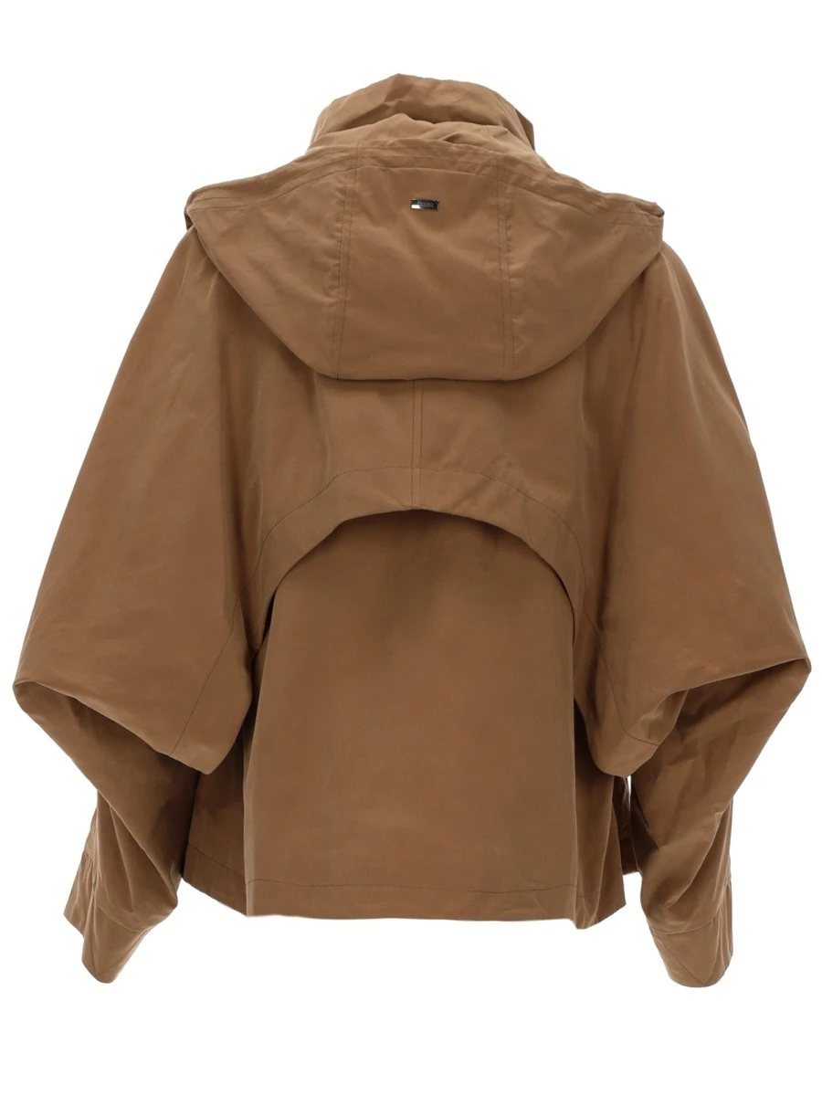 PARKA CORTO CON CAPPUCCIO.webp