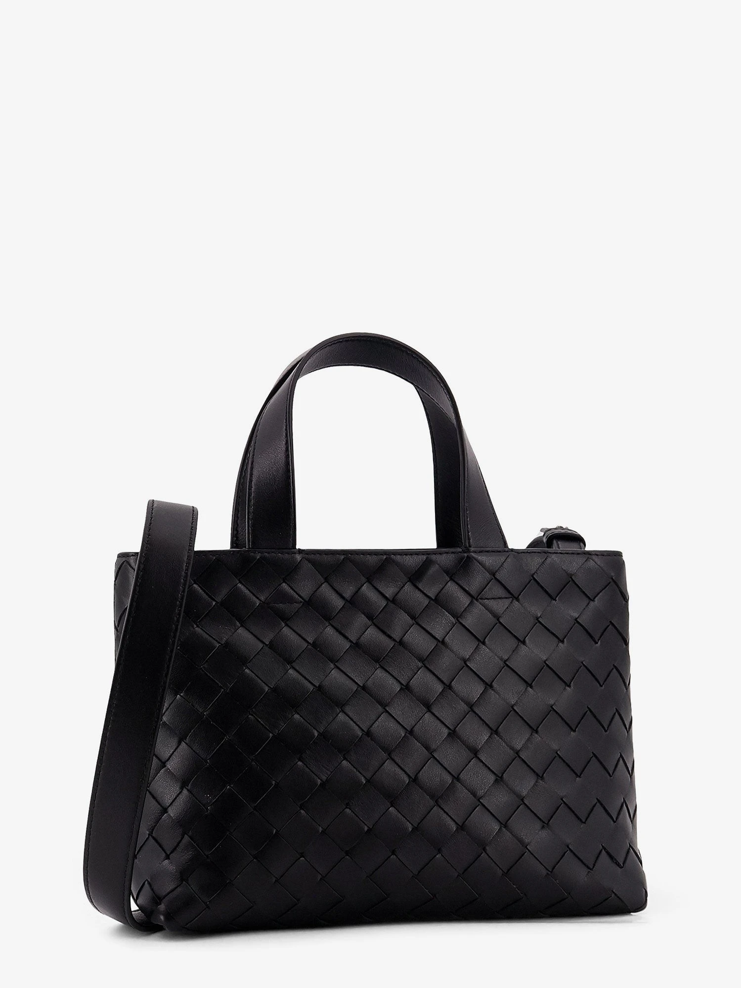 Leather crossbody bag with Intrecciato pattern.webp
