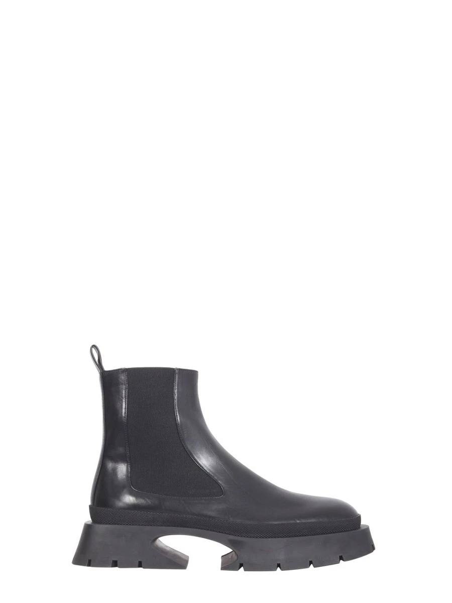 LEATHER BOOTS.webp