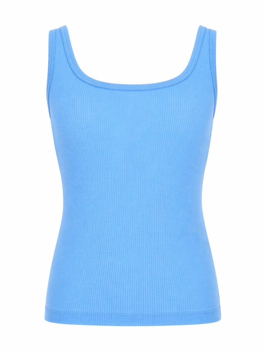 TANK TOP IN LANA.webp