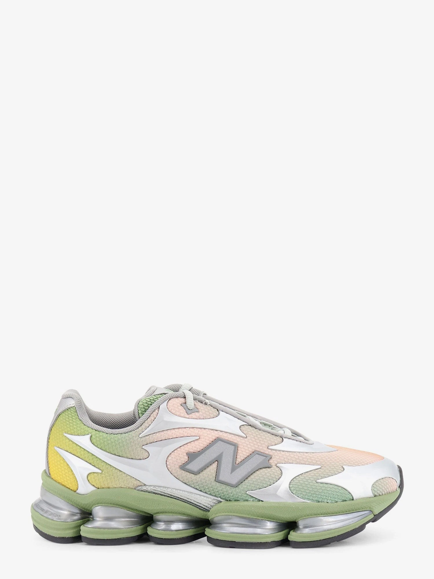 Technical fabric 20006 sneakers with lateral logo.webp