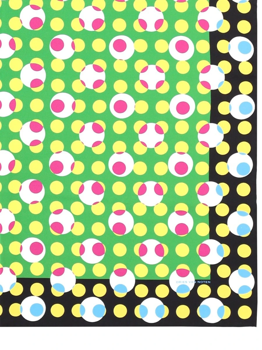 FOULARD QUADRATO IN SETA.webp