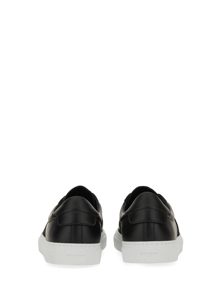 LOW TOP SNEAKER WITH LOGO.webp