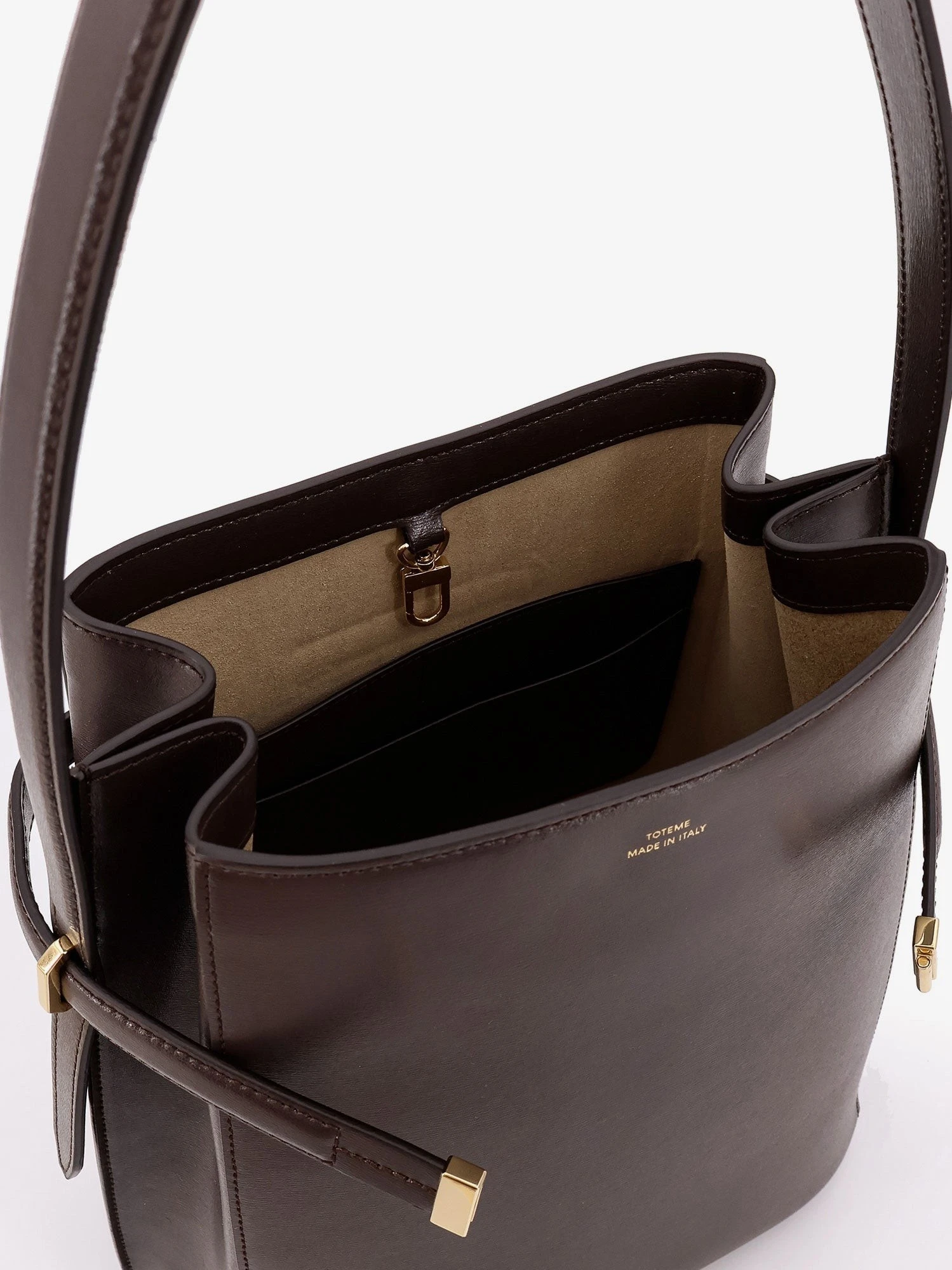 Belted leather bucket bag.webp