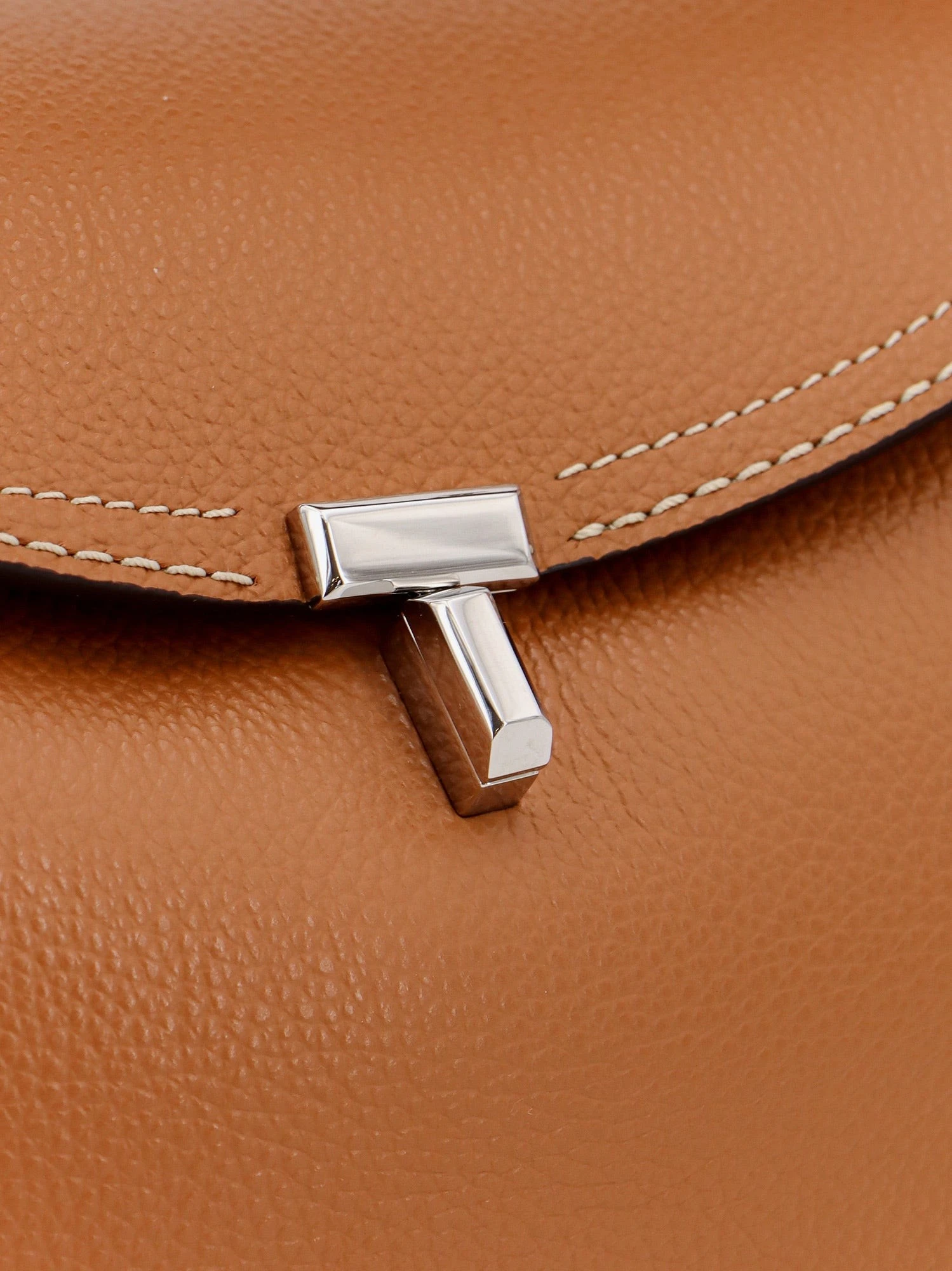 T-Lock hammered leather handbag.webp