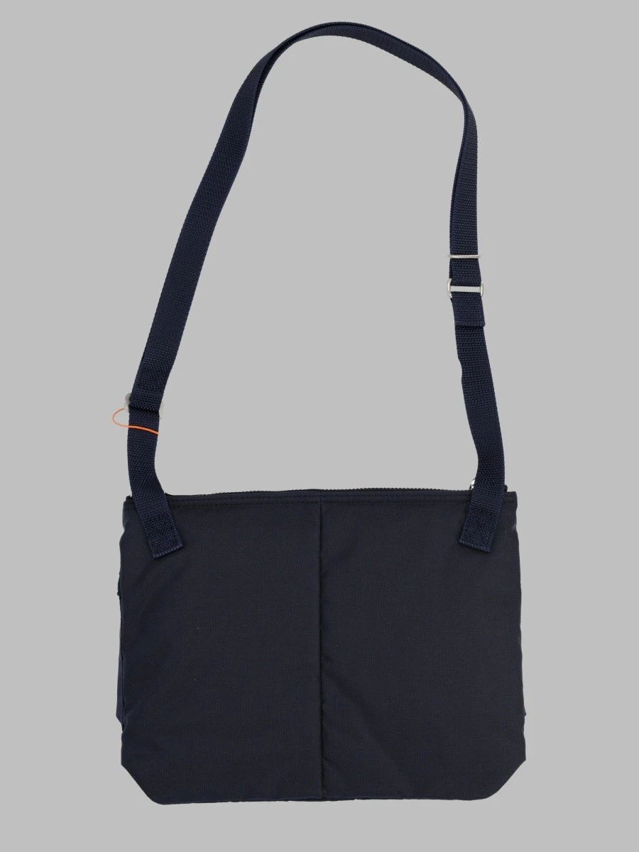 BORSA A SPALLA "FORCE".webp