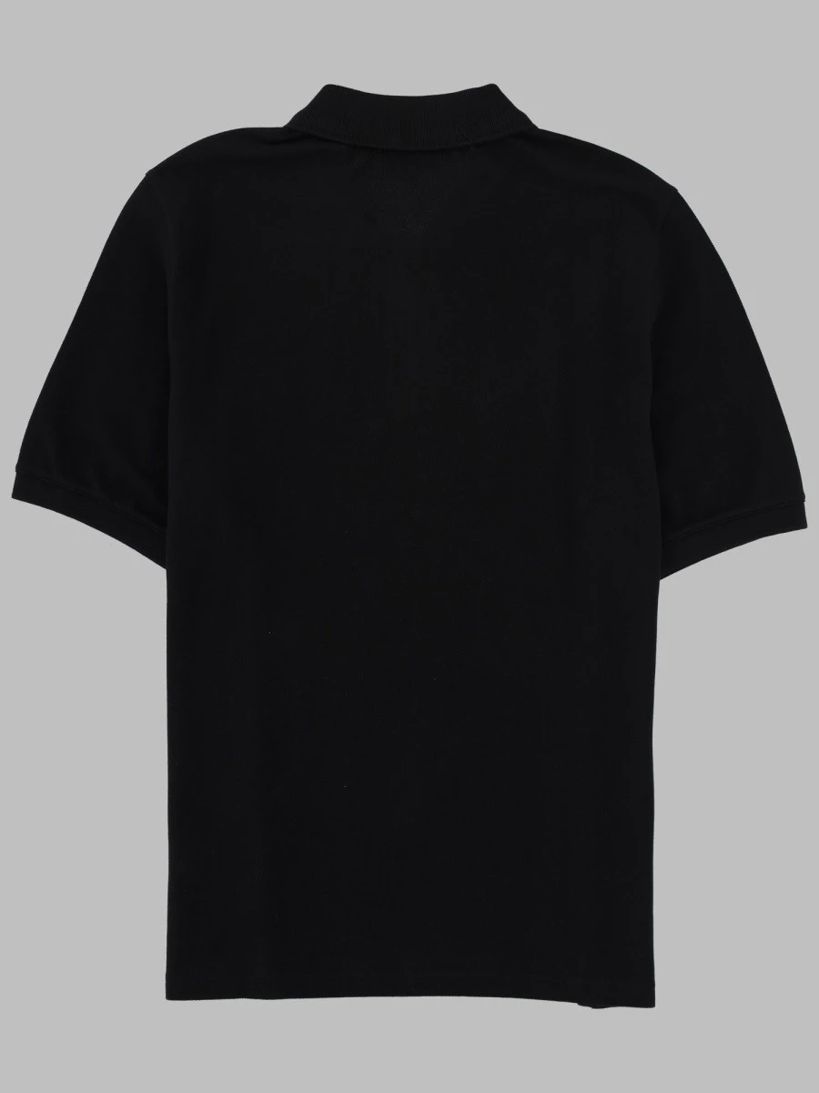 POLO CON ZIP E PATCH LOGO.webp
