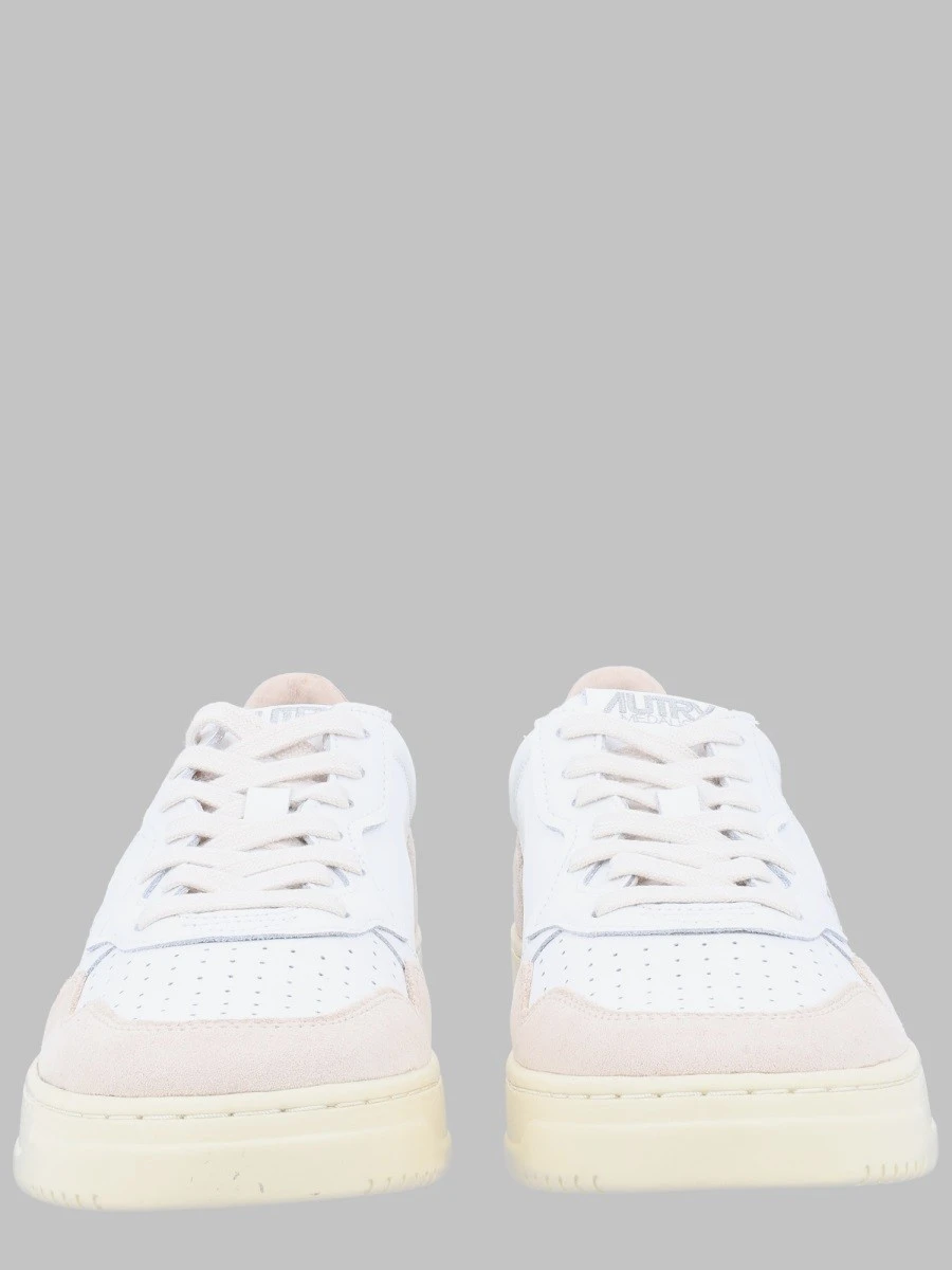 SNEAKER MEDALIST LOW.webp