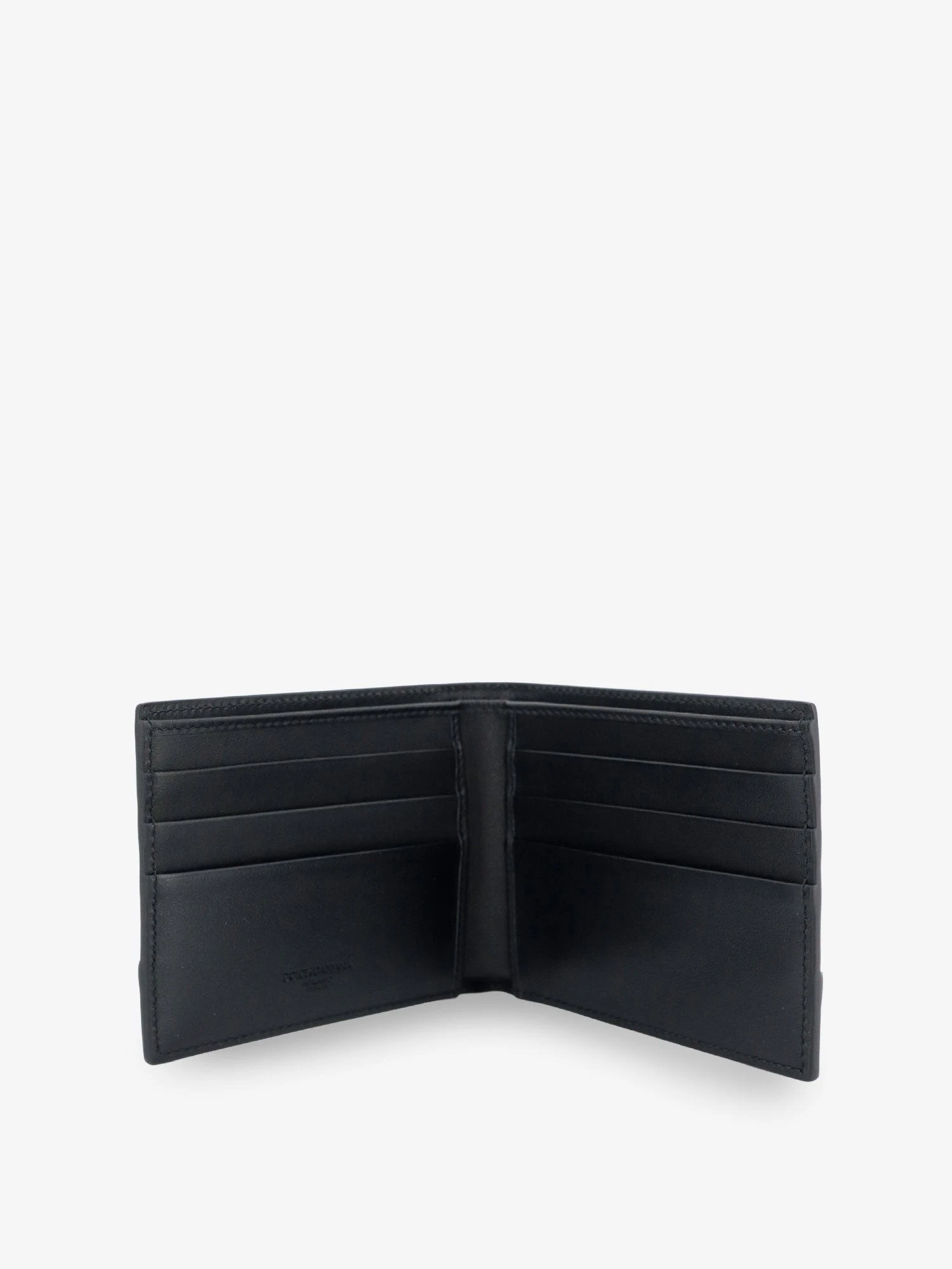 Leather wallet with woven pattern.webp