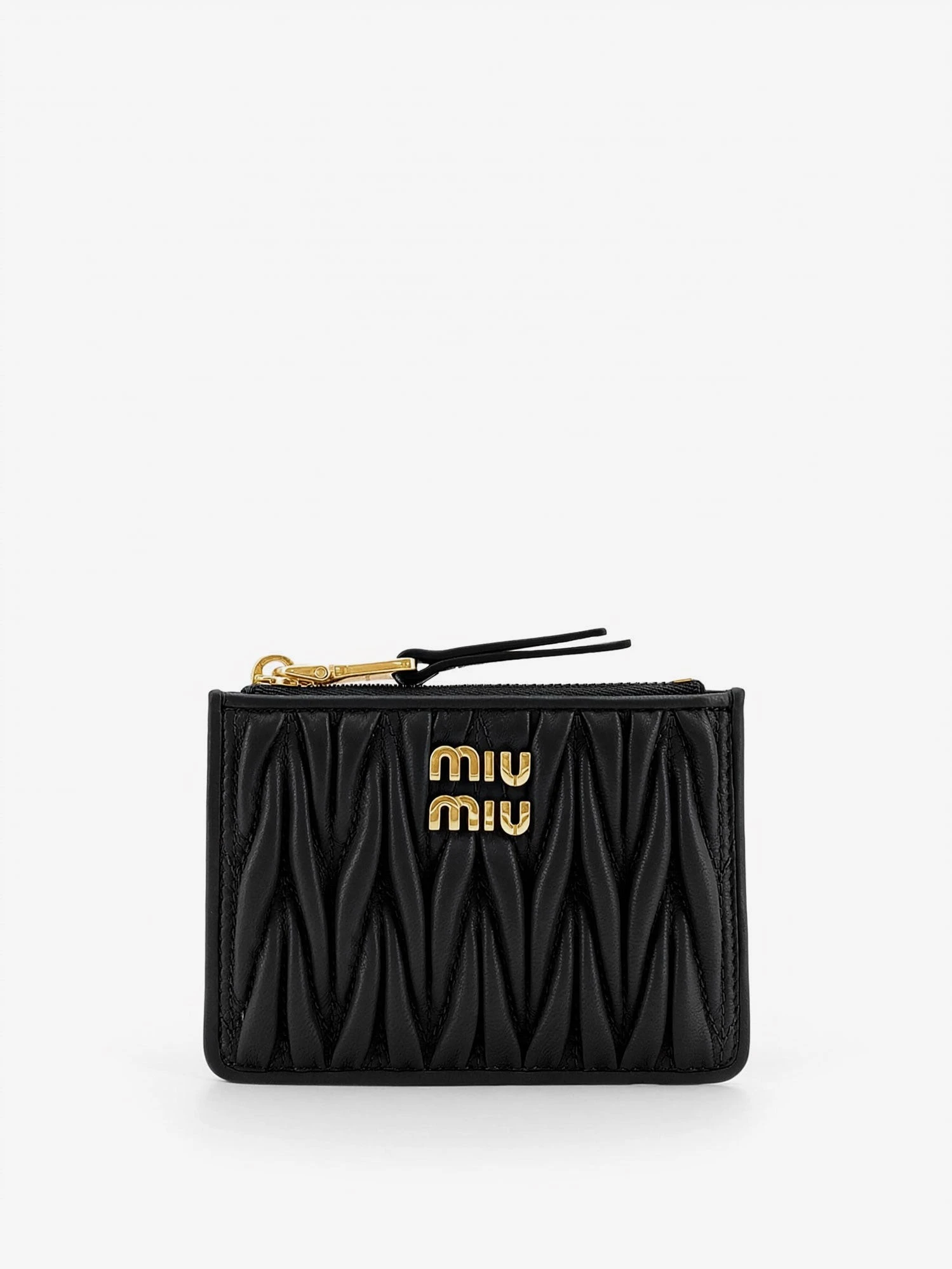 Quilted leather card holder.webp