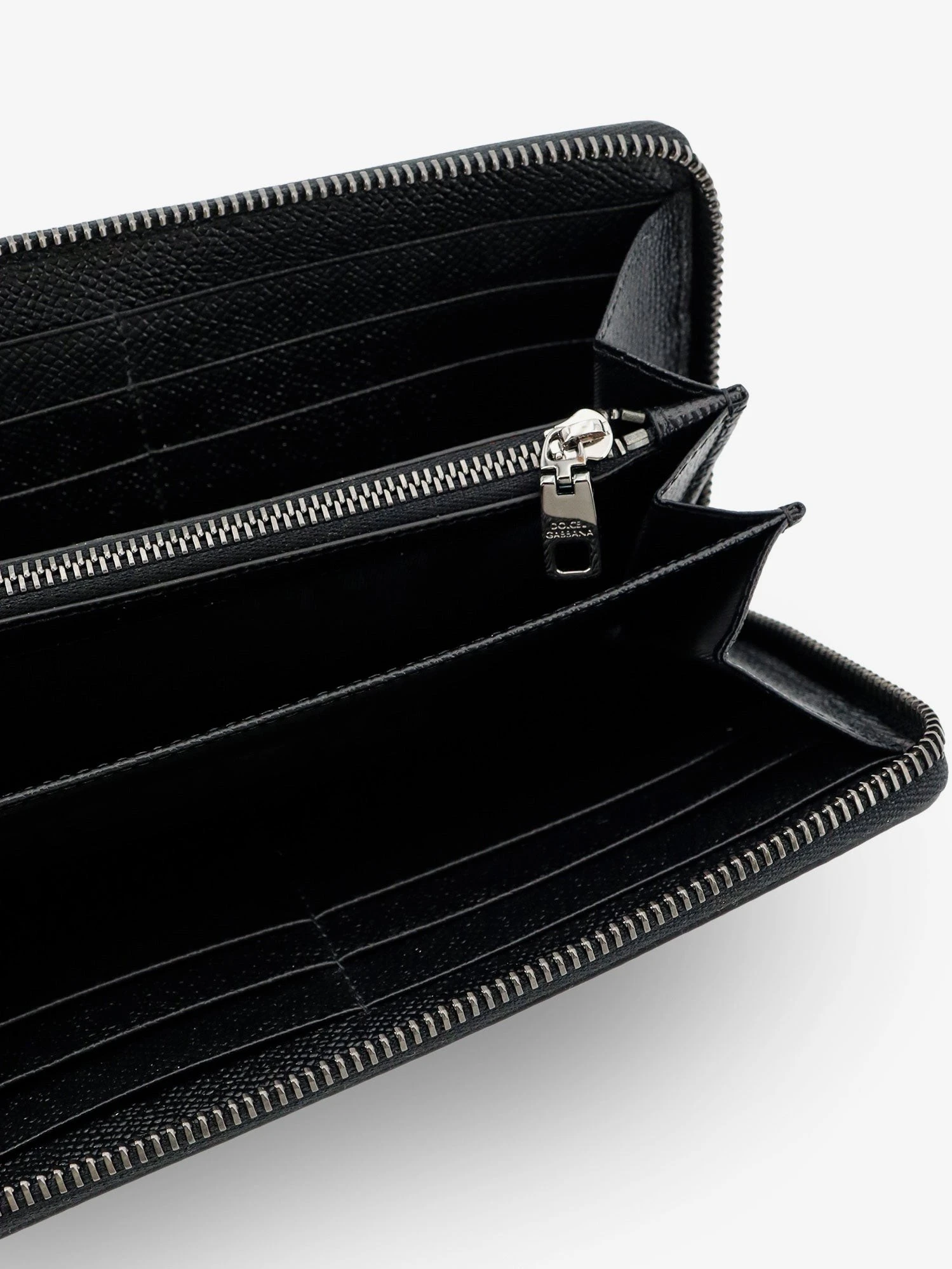 Hammered leather wallet.webp